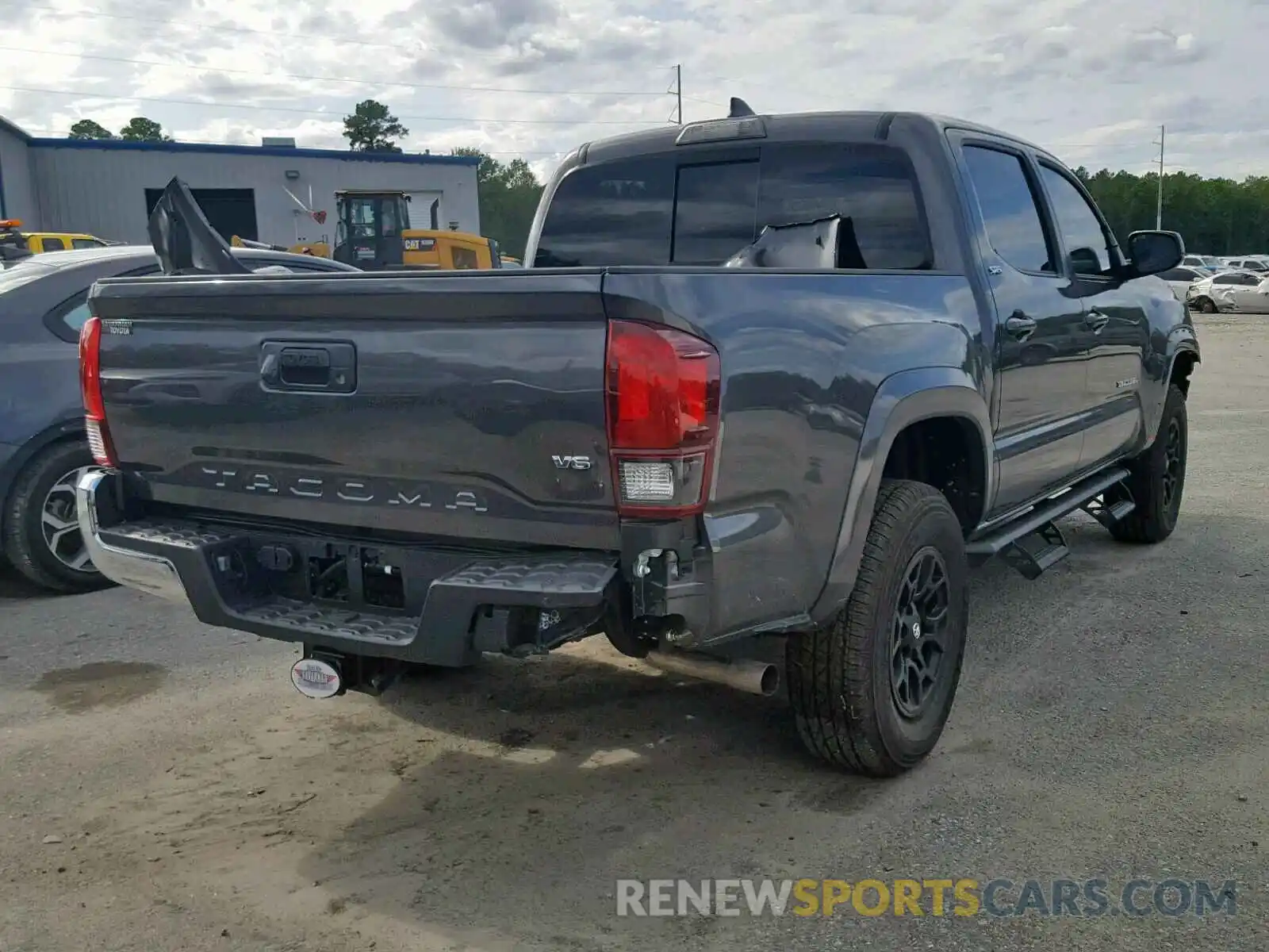 4 Photograph of a damaged car 3TMAZ5CN6KM100103 TOYOTA TACOMA DOU 2019