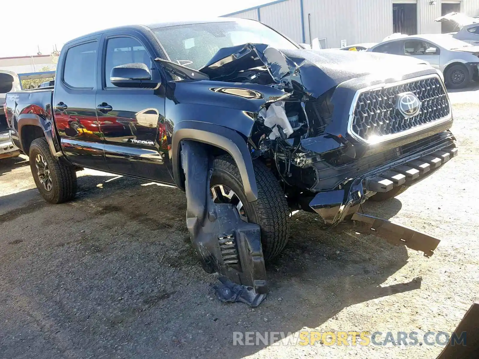 1 Photograph of a damaged car 3TMAZ5CN7KM089869 TOYOTA TACOMA DOU 2019