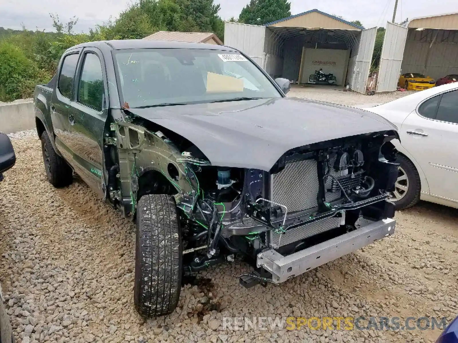 1 Photograph of a damaged car 3TMAZ5CN8KM094529 TOYOTA TACOMA DOU 2019