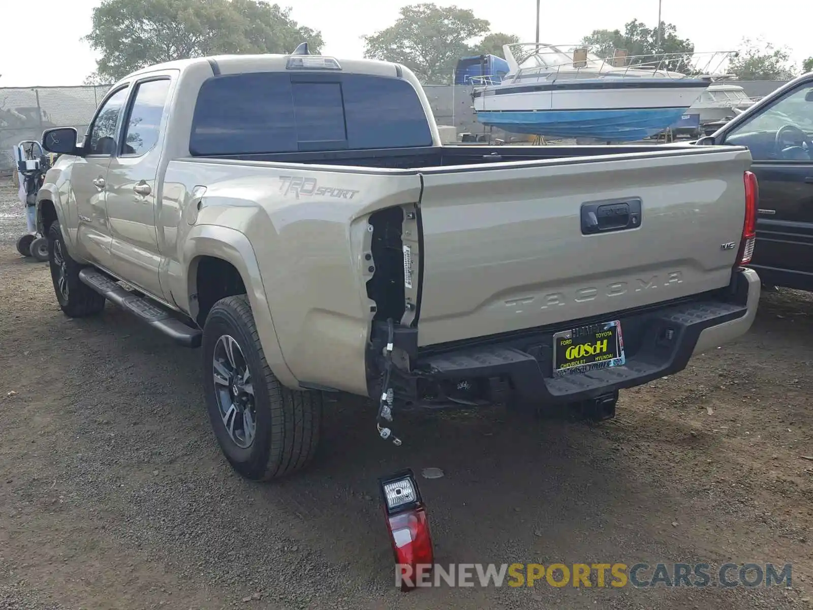 3 Photograph of a damaged car 3TMBZ5DN4KM017627 TOYOTA TACOMA DOU 2019