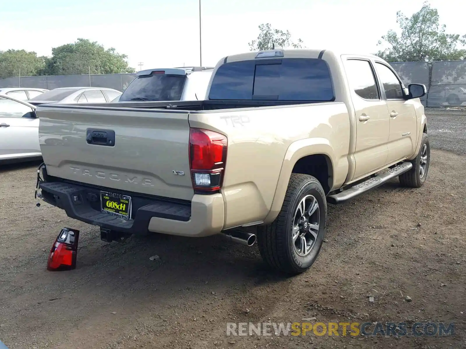 4 Photograph of a damaged car 3TMBZ5DN4KM017627 TOYOTA TACOMA DOU 2019