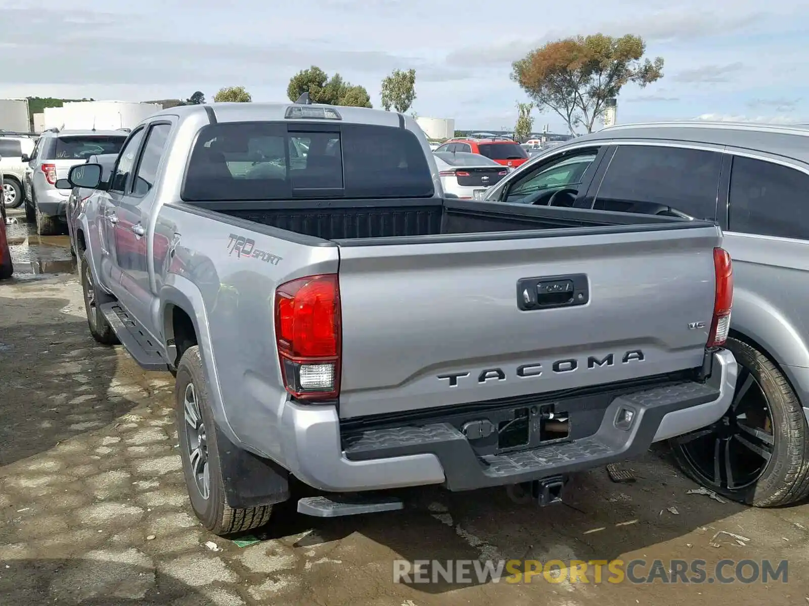 3 Photograph of a damaged car 3TMBZ5DN8KM018022 TOYOTA TACOMA DOU 2019