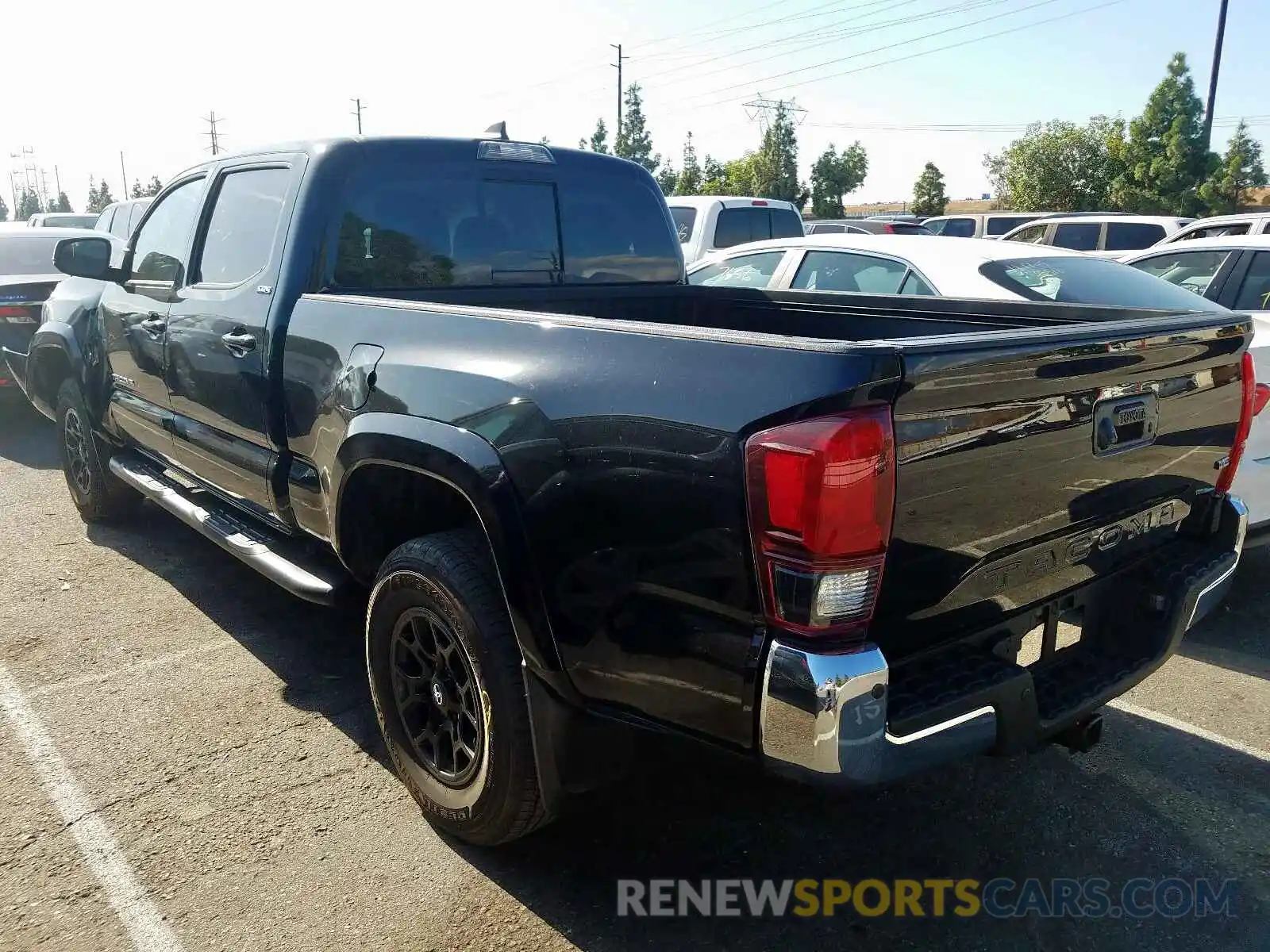 3 Photograph of a damaged car 3TMBZ5DN9KM019115 TOYOTA TACOMA DOU 2019