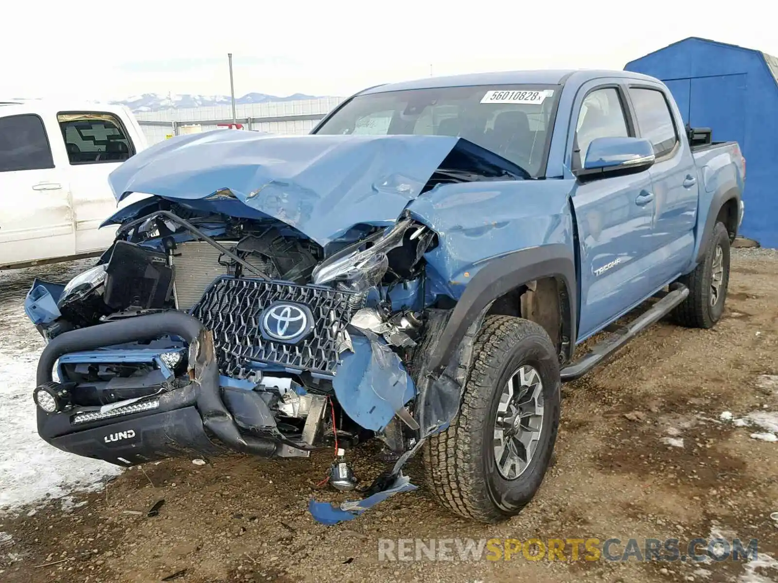 2 Photograph of a damaged car 3TMCZ5AN1KM195469 TOYOTA TACOMA DOU 2019