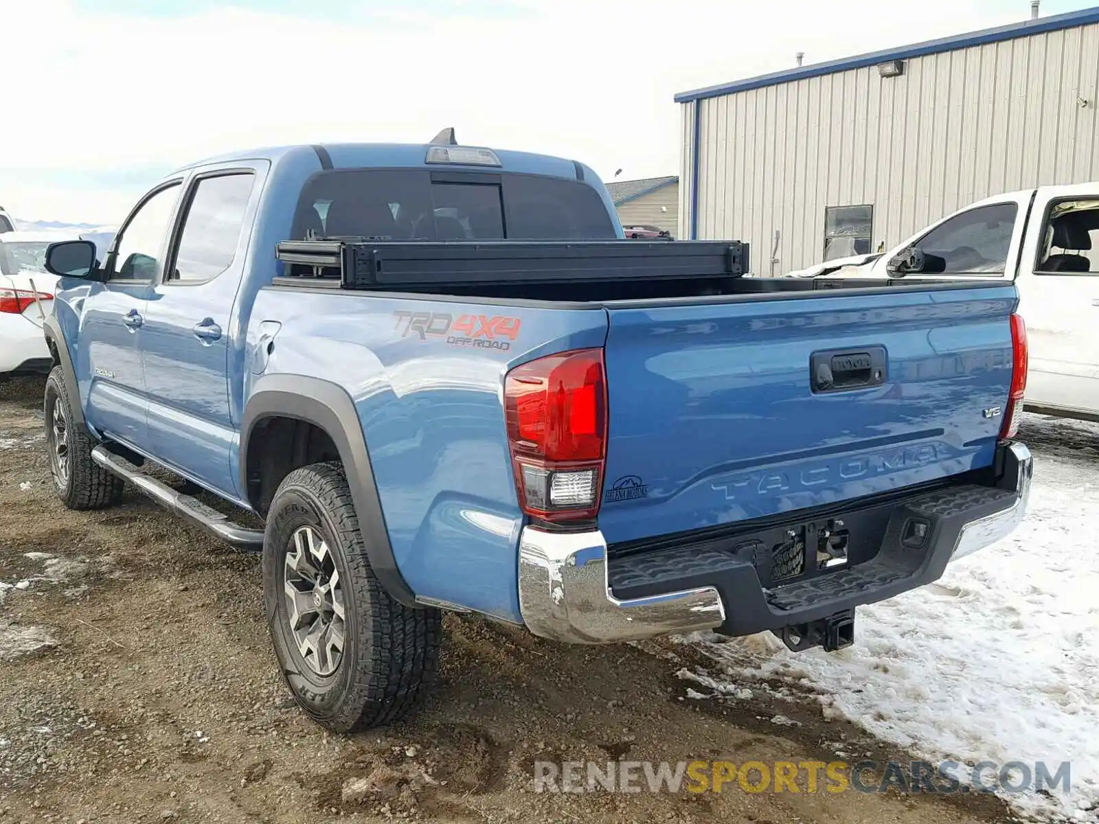 3 Photograph of a damaged car 3TMCZ5AN1KM195469 TOYOTA TACOMA DOU 2019