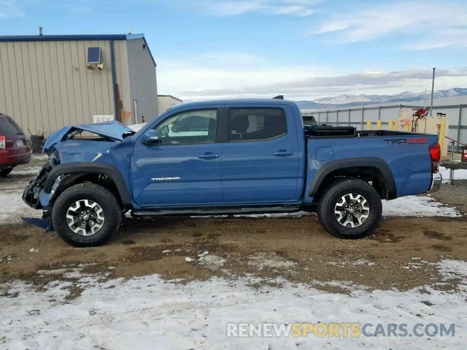 9 Photograph of a damaged car 3TMCZ5AN1KM195469 TOYOTA TACOMA DOU 2019