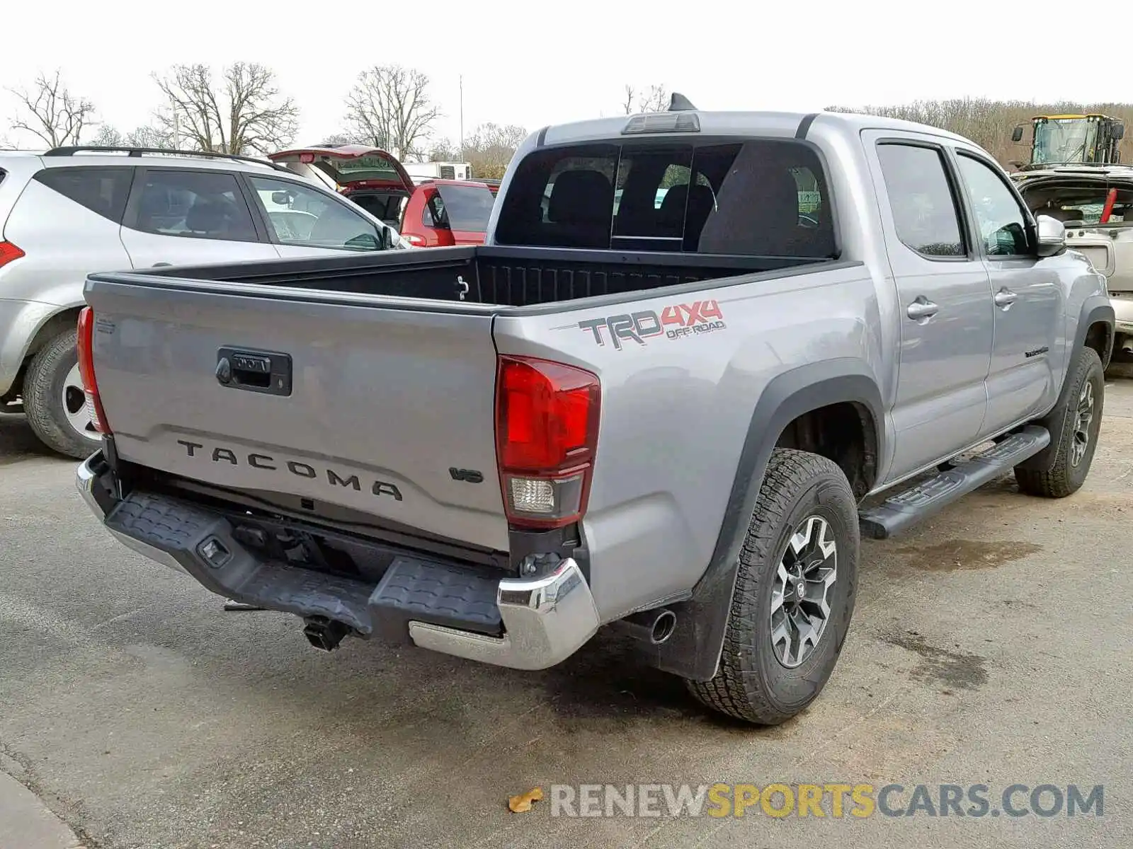 4 Photograph of a damaged car 3TMCZ5AN1KM216661 TOYOTA TACOMA DOU 2019