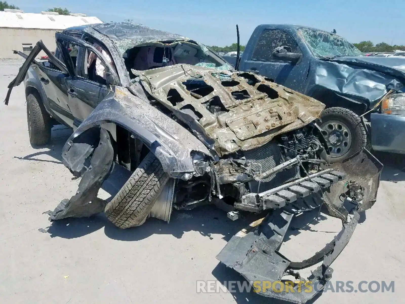 1 Photograph of a damaged car 3TMCZ5AN1KM226882 TOYOTA TACOMA DOU 2019