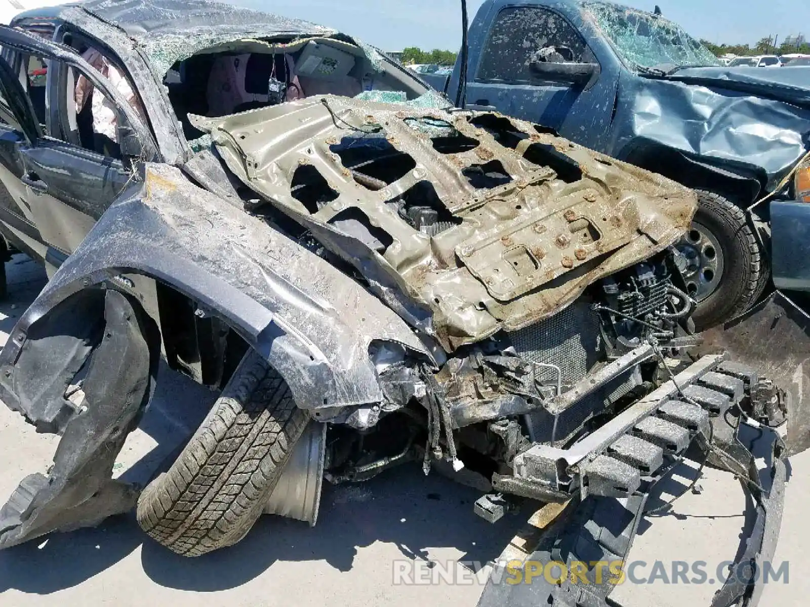 9 Photograph of a damaged car 3TMCZ5AN1KM226882 TOYOTA TACOMA DOU 2019