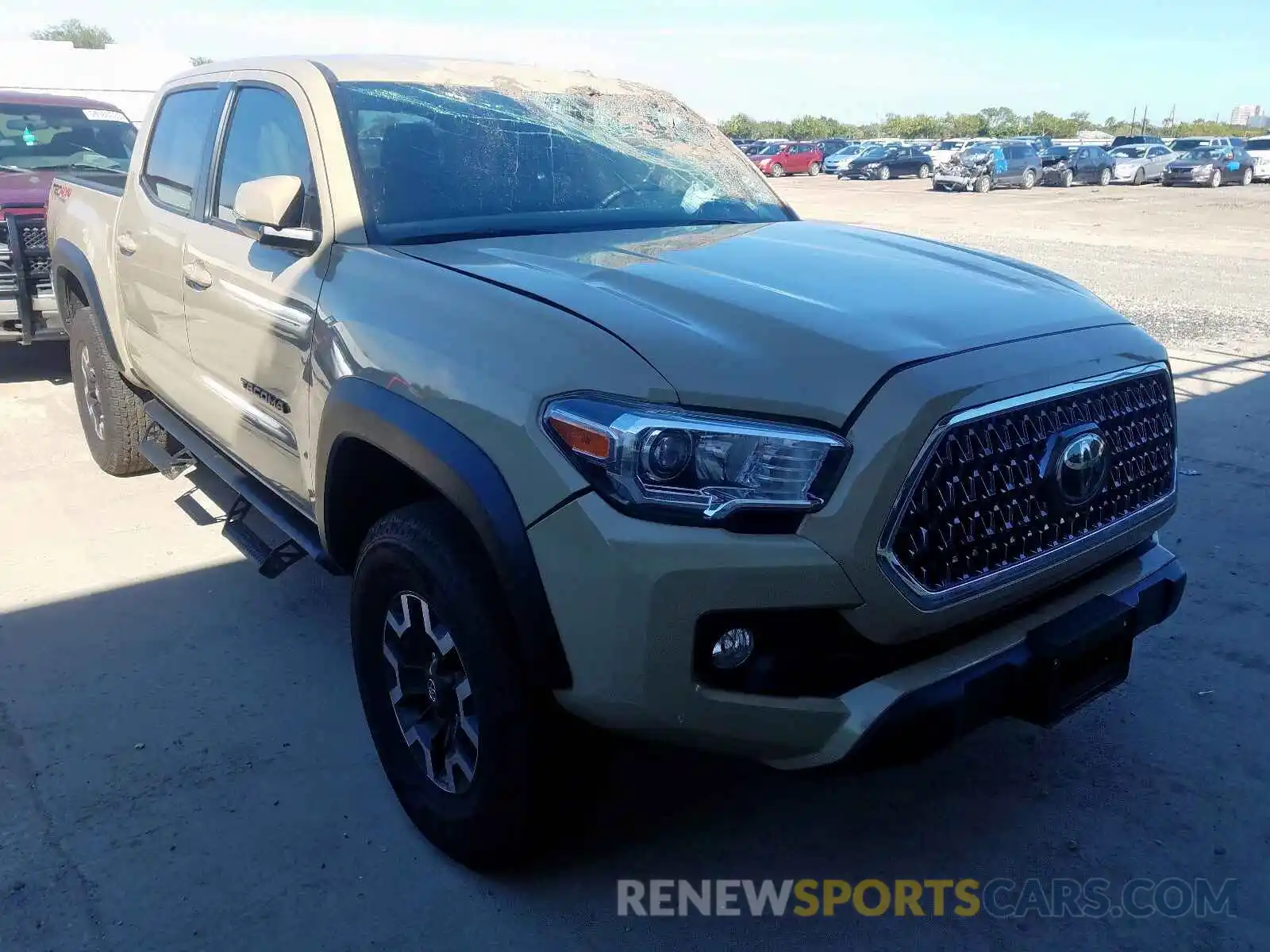 1 Photograph of a damaged car 3TMCZ5AN1KM256903 TOYOTA TACOMA DOU 2019