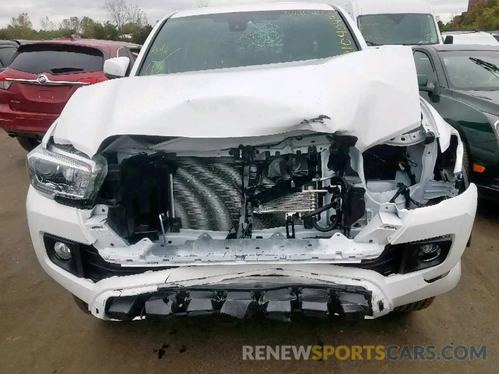 9 Photograph of a damaged car 3TMCZ5AN1KM276620 TOYOTA TACOMA DOU 2019