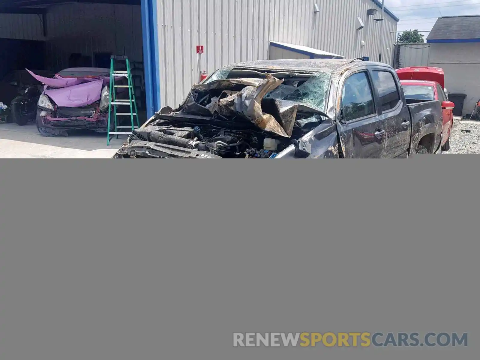 2 Photograph of a damaged car 3TMCZ5AN2KM201697 TOYOTA TACOMA DOU 2019