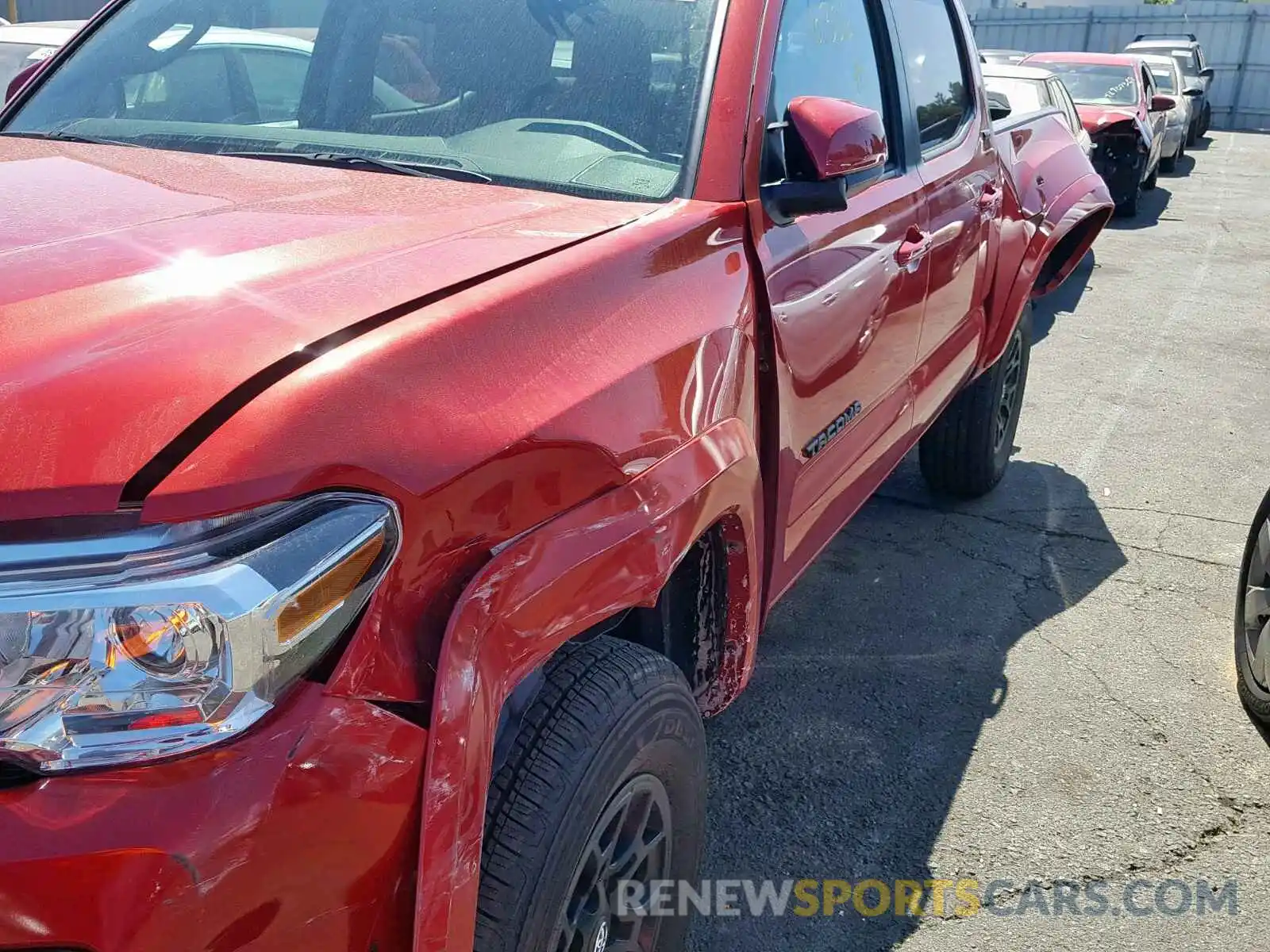 9 Photograph of a damaged car 3TMCZ5AN2KM212652 TOYOTA TACOMA DOU 2019