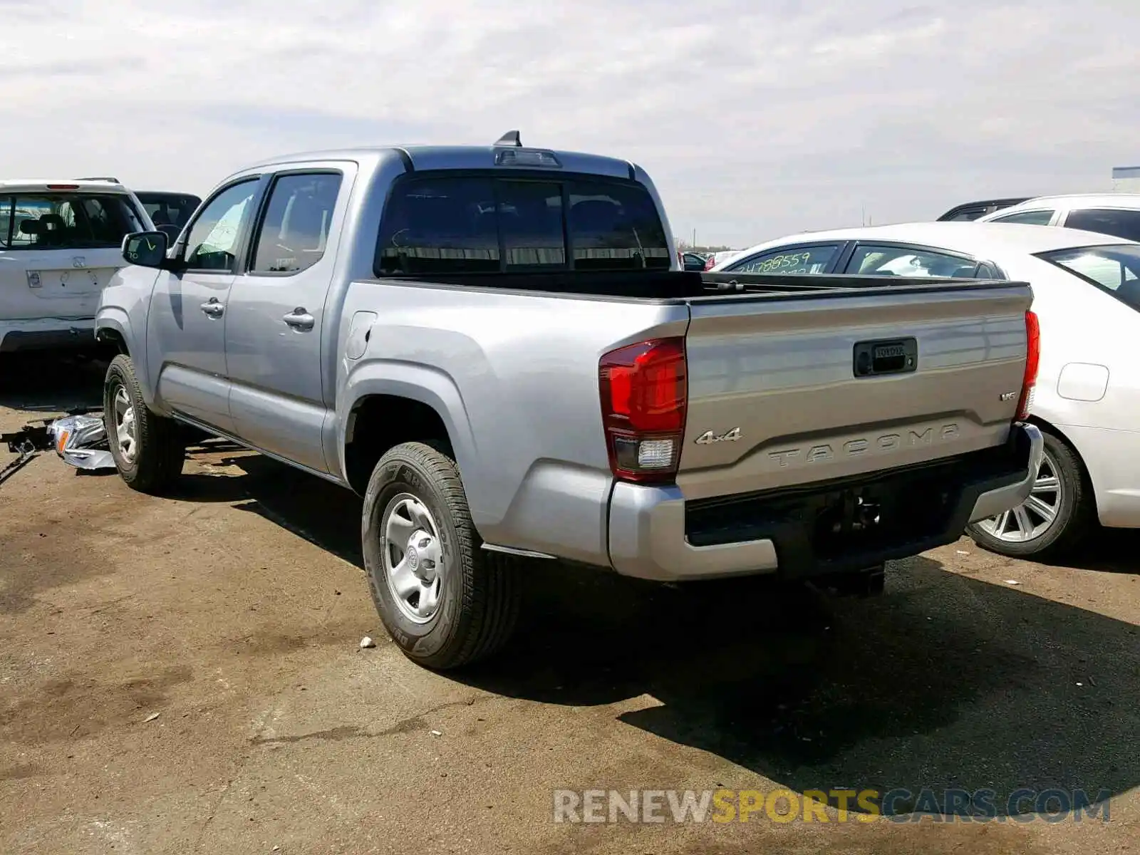 3 Photograph of a damaged car 3TMCZ5AN2KM227961 TOYOTA TACOMA DOU 2019