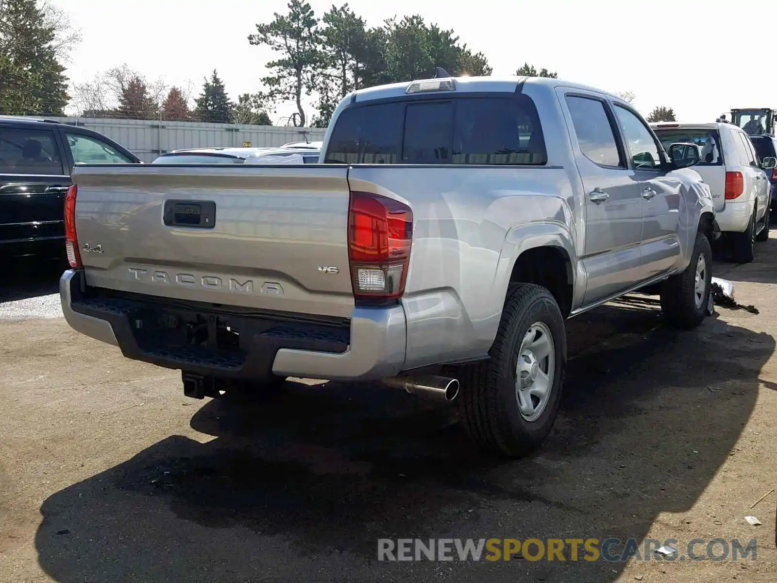 4 Photograph of a damaged car 3TMCZ5AN2KM227961 TOYOTA TACOMA DOU 2019