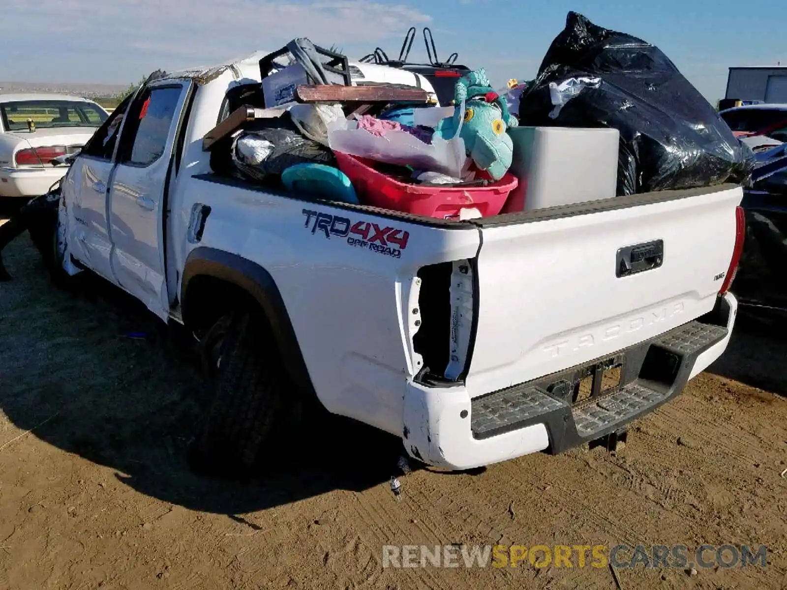 3 Photograph of a damaged car 3TMCZ5AN2KM237647 TOYOTA TACOMA DOU 2019