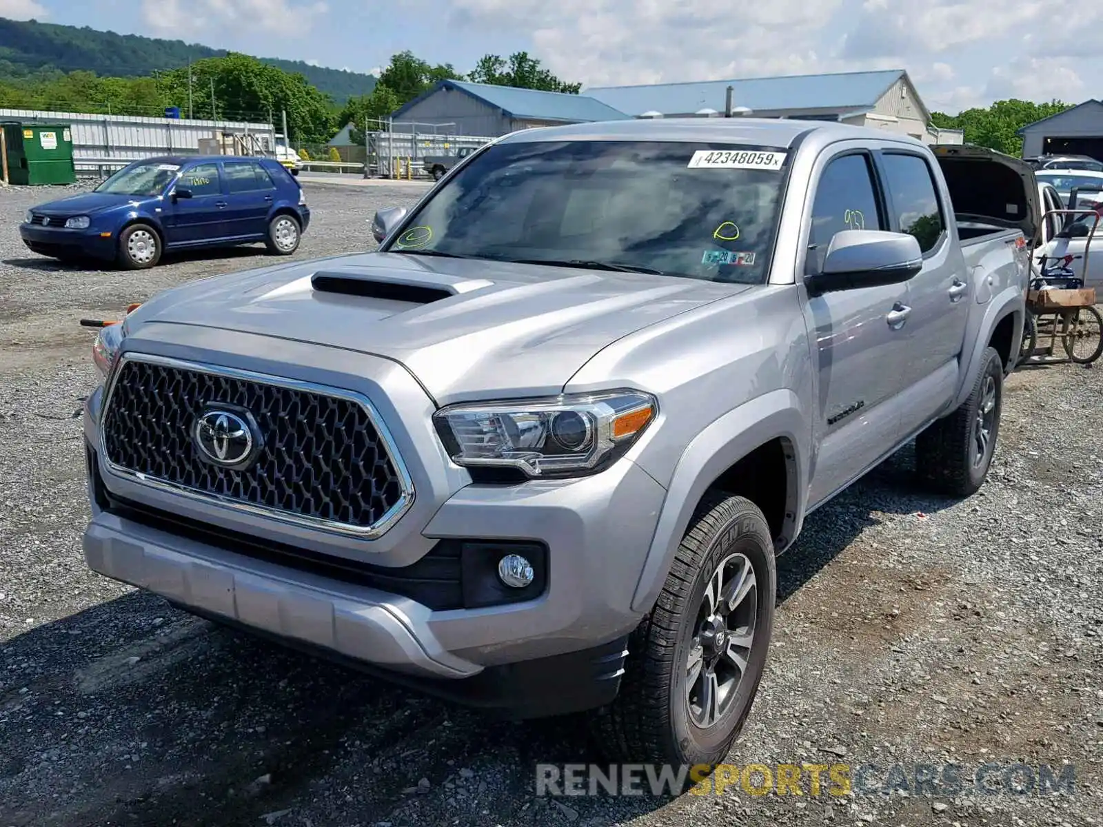 2 Photograph of a damaged car 3TMCZ5AN2KM252813 TOYOTA TACOMA DOU 2019