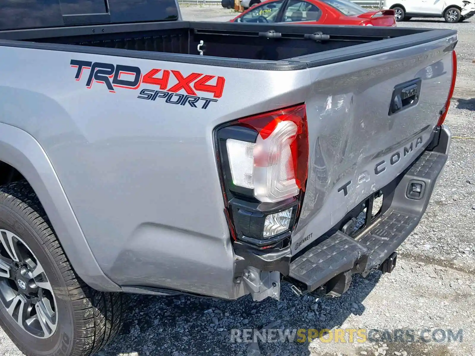 9 Photograph of a damaged car 3TMCZ5AN2KM252813 TOYOTA TACOMA DOU 2019