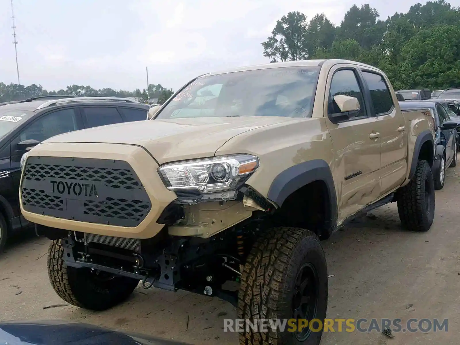 2 Photograph of a damaged car 3TMCZ5AN4KM191609 TOYOTA TACOMA DOU 2019