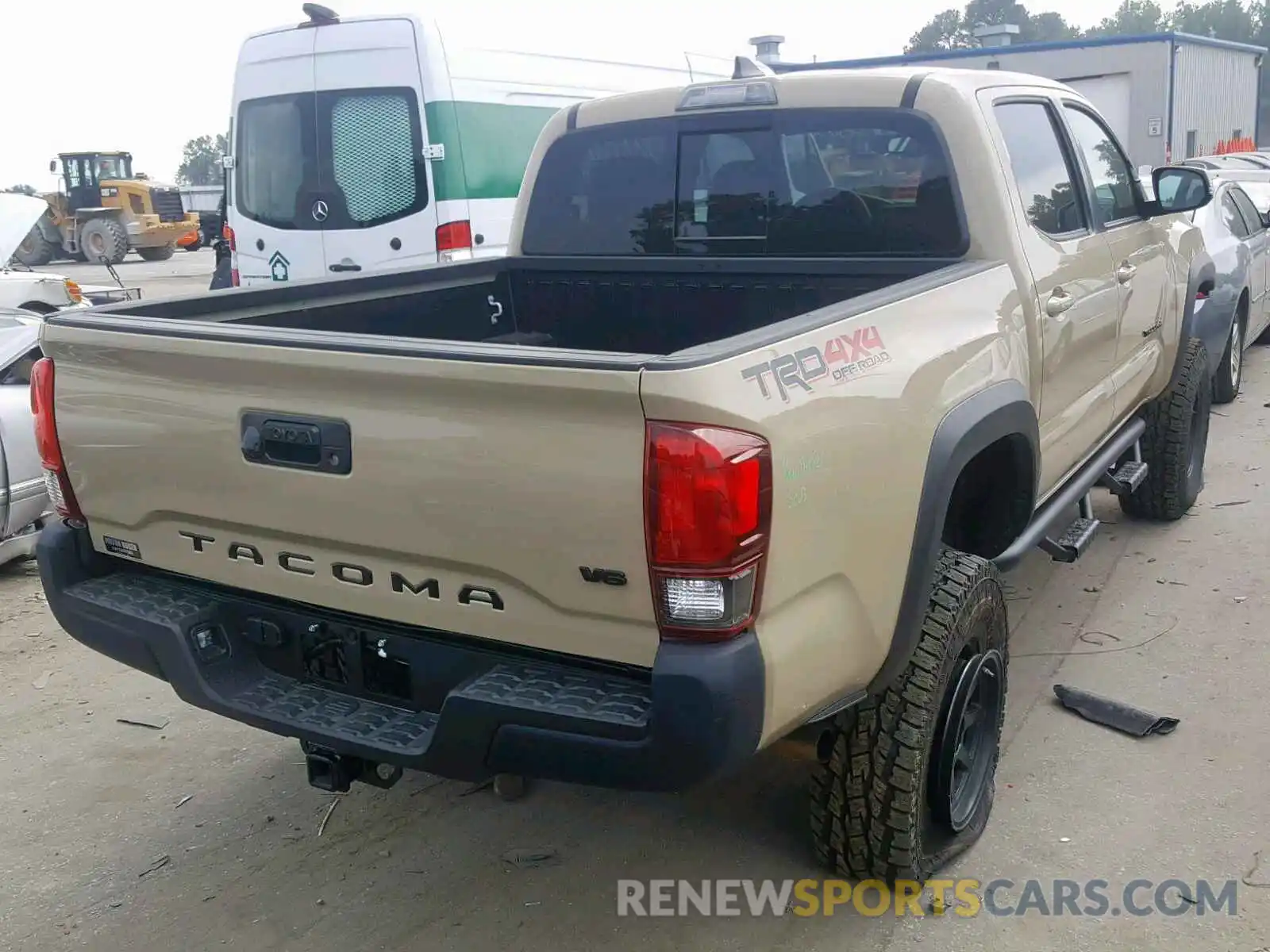 4 Photograph of a damaged car 3TMCZ5AN4KM191609 TOYOTA TACOMA DOU 2019