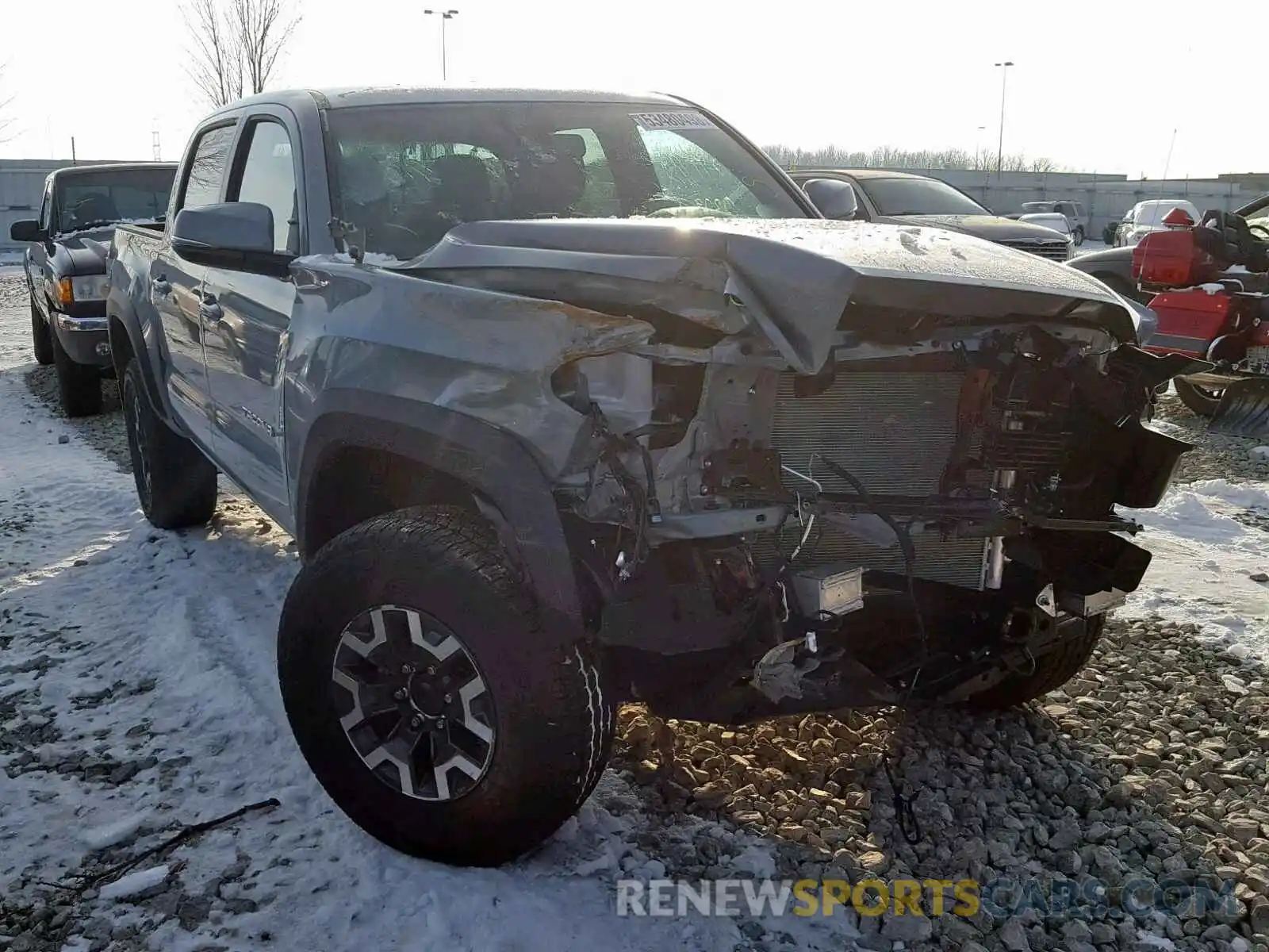 1 Photograph of a damaged car 3TMCZ5AN4KM194283 TOYOTA TACOMA DOU 2019