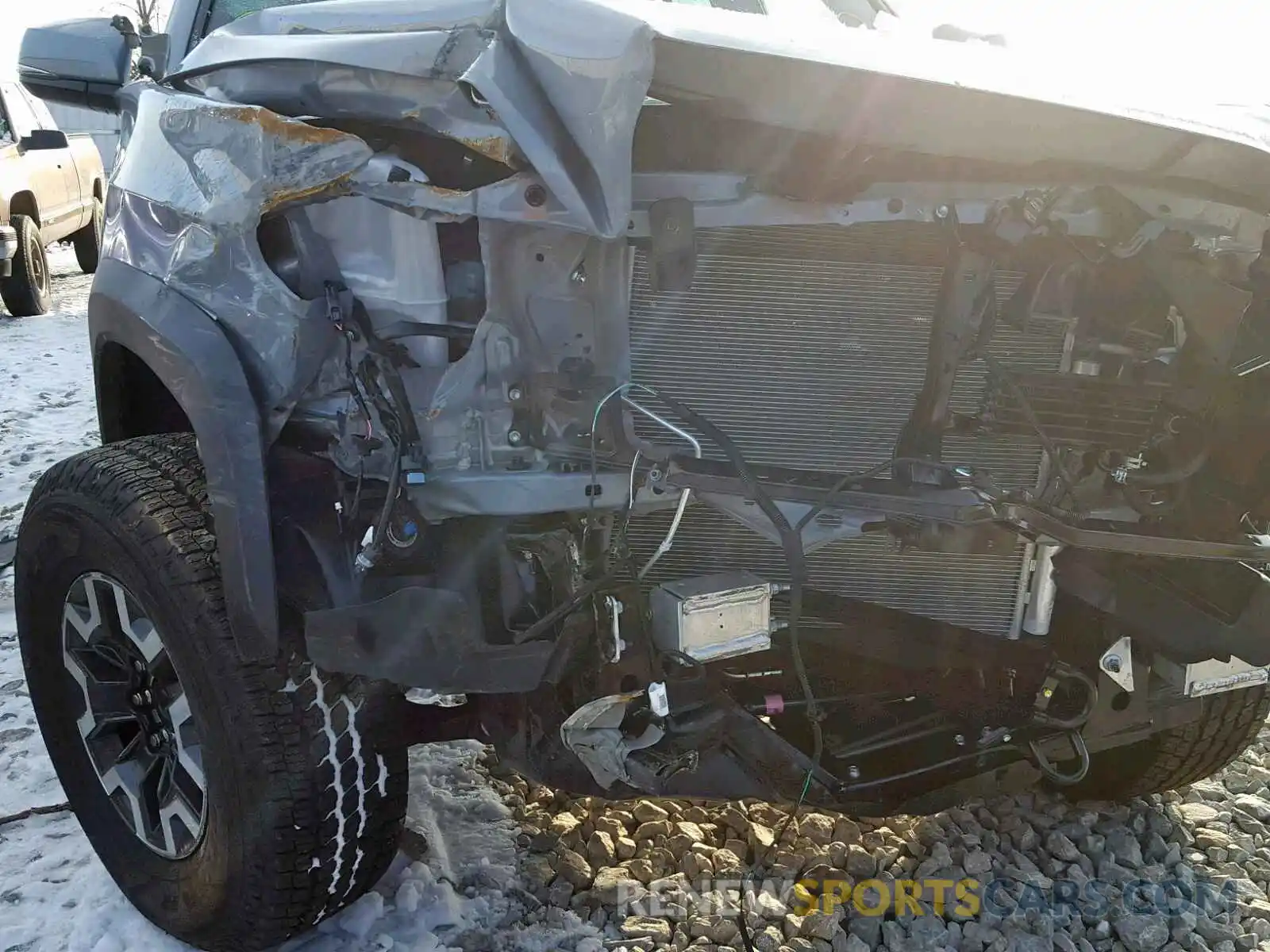 9 Photograph of a damaged car 3TMCZ5AN4KM194283 TOYOTA TACOMA DOU 2019