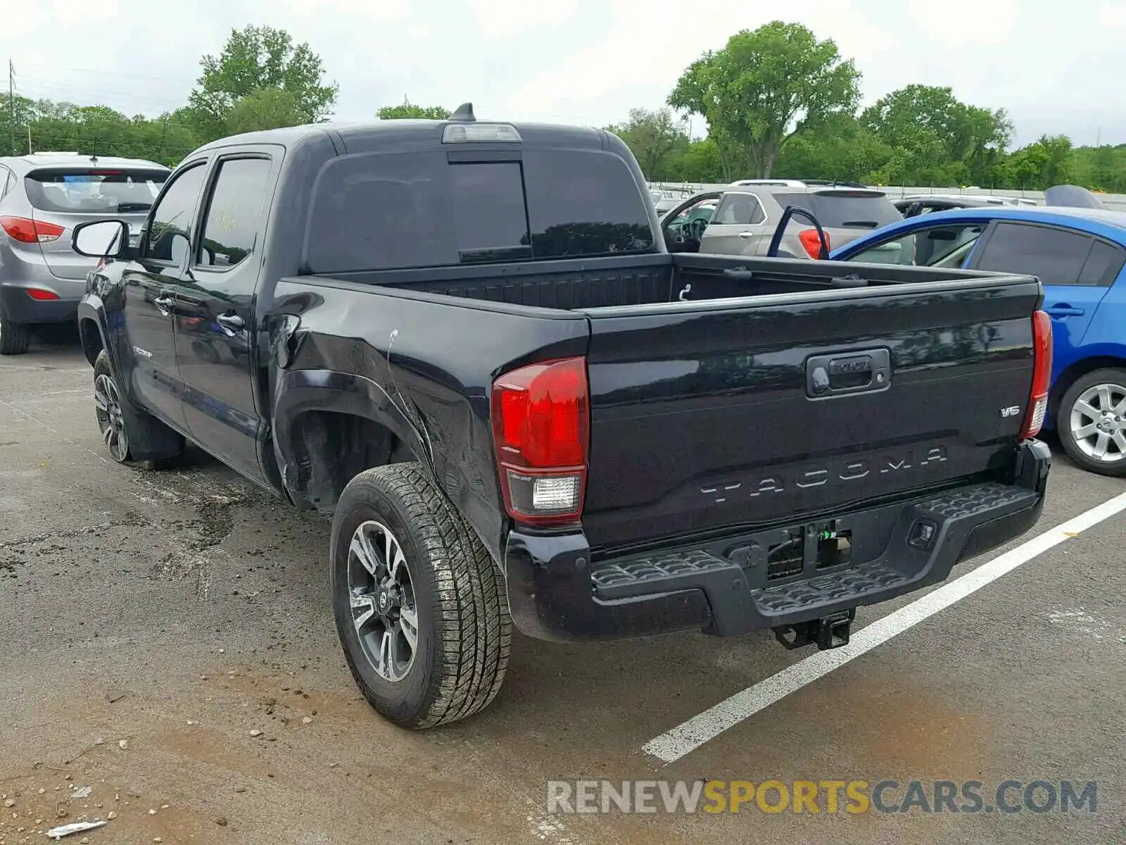 3 Photograph of a damaged car 3TMCZ5AN4KM197376 TOYOTA TACOMA DOU 2019