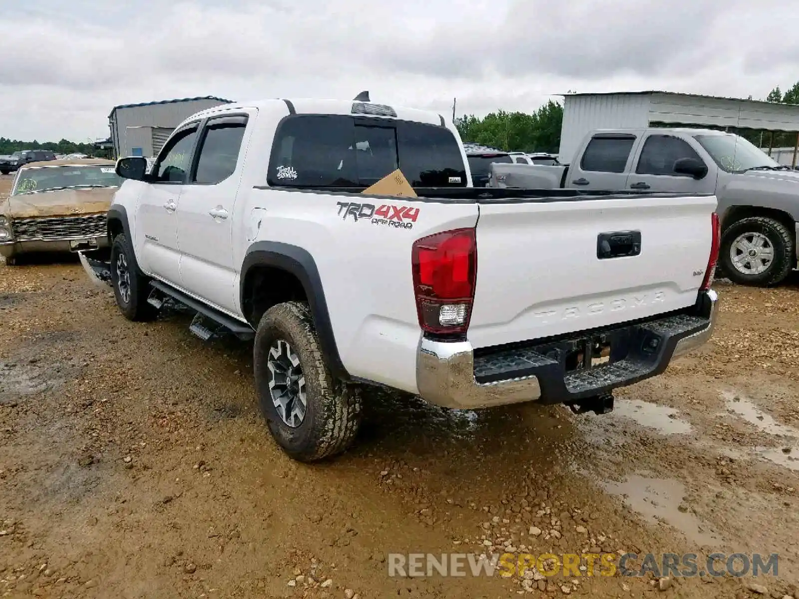 3 Photograph of a damaged car 3TMCZ5AN4KM202916 TOYOTA TACOMA DOU 2019