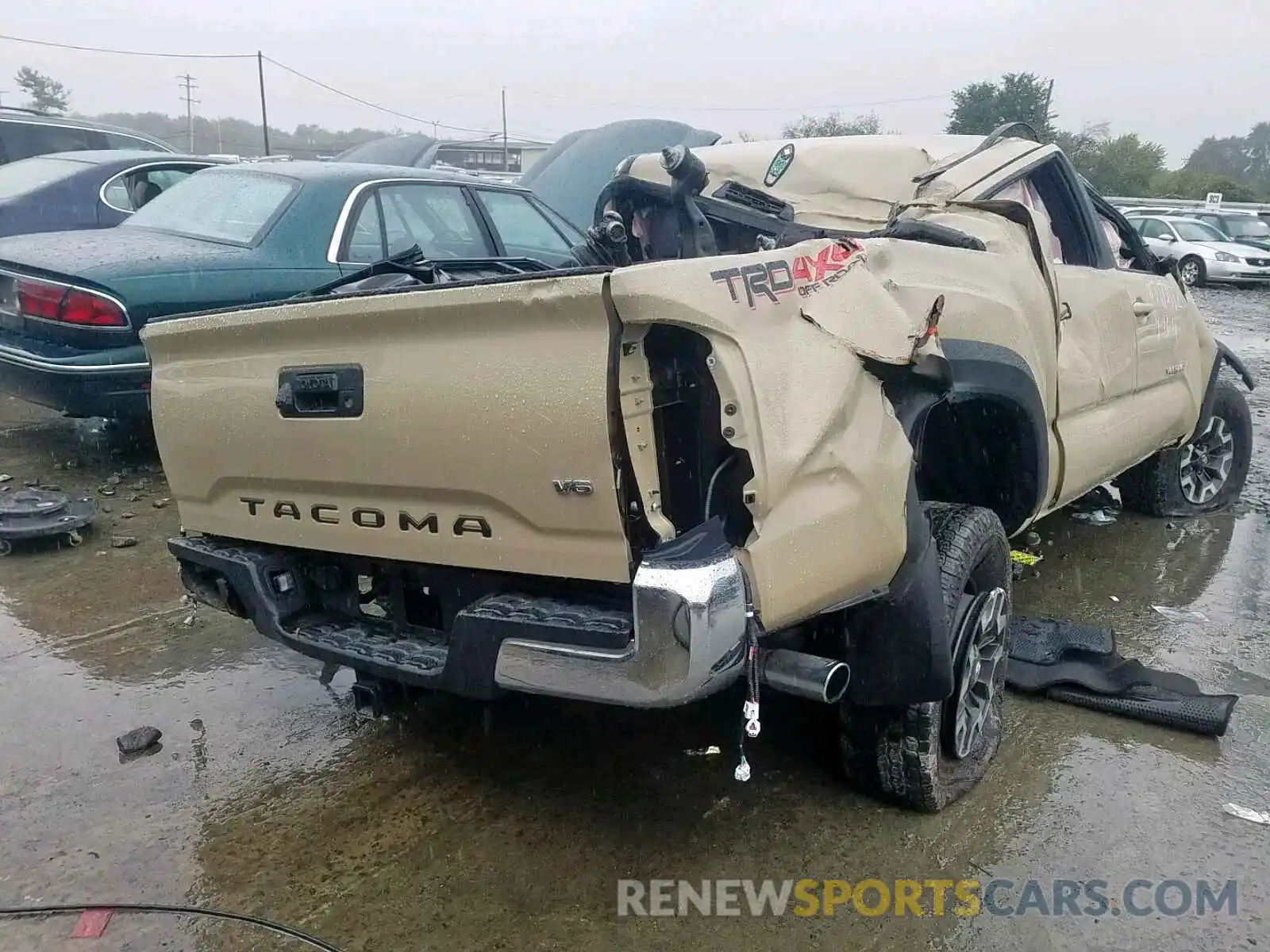 4 Photograph of a damaged car 3TMCZ5AN4KM207808 TOYOTA TACOMA DOU 2019