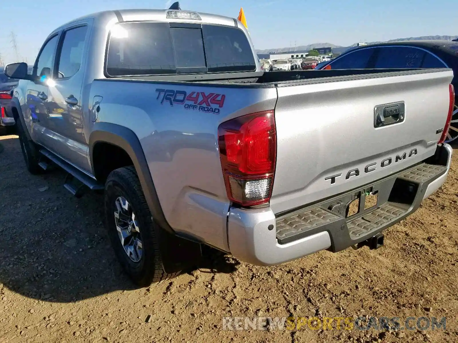 3 Photograph of a damaged car 3TMCZ5AN4KM215911 TOYOTA TACOMA DOU 2019