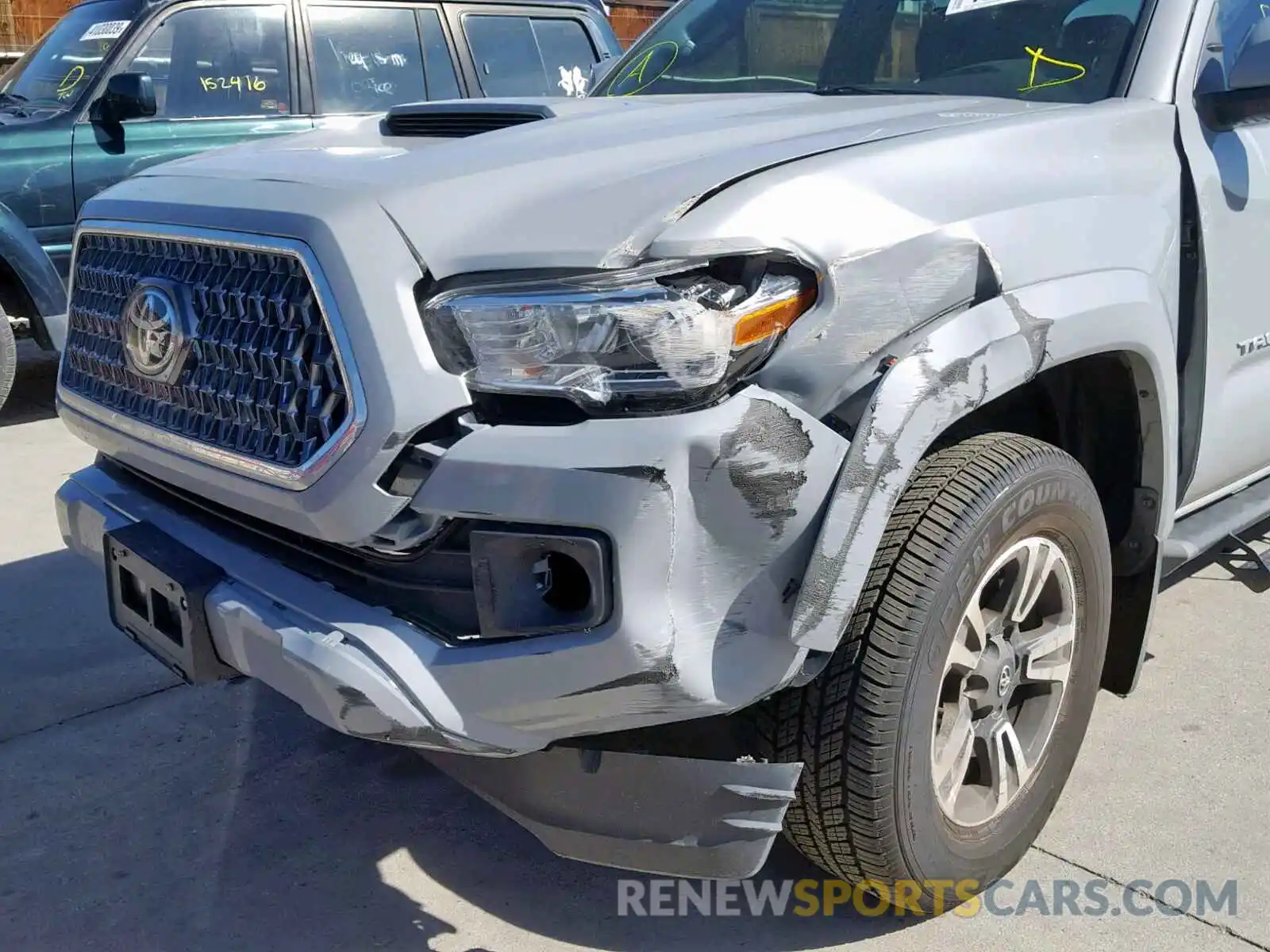 9 Photograph of a damaged car 3TMCZ5AN4KM221742 TOYOTA TACOMA DOU 2019