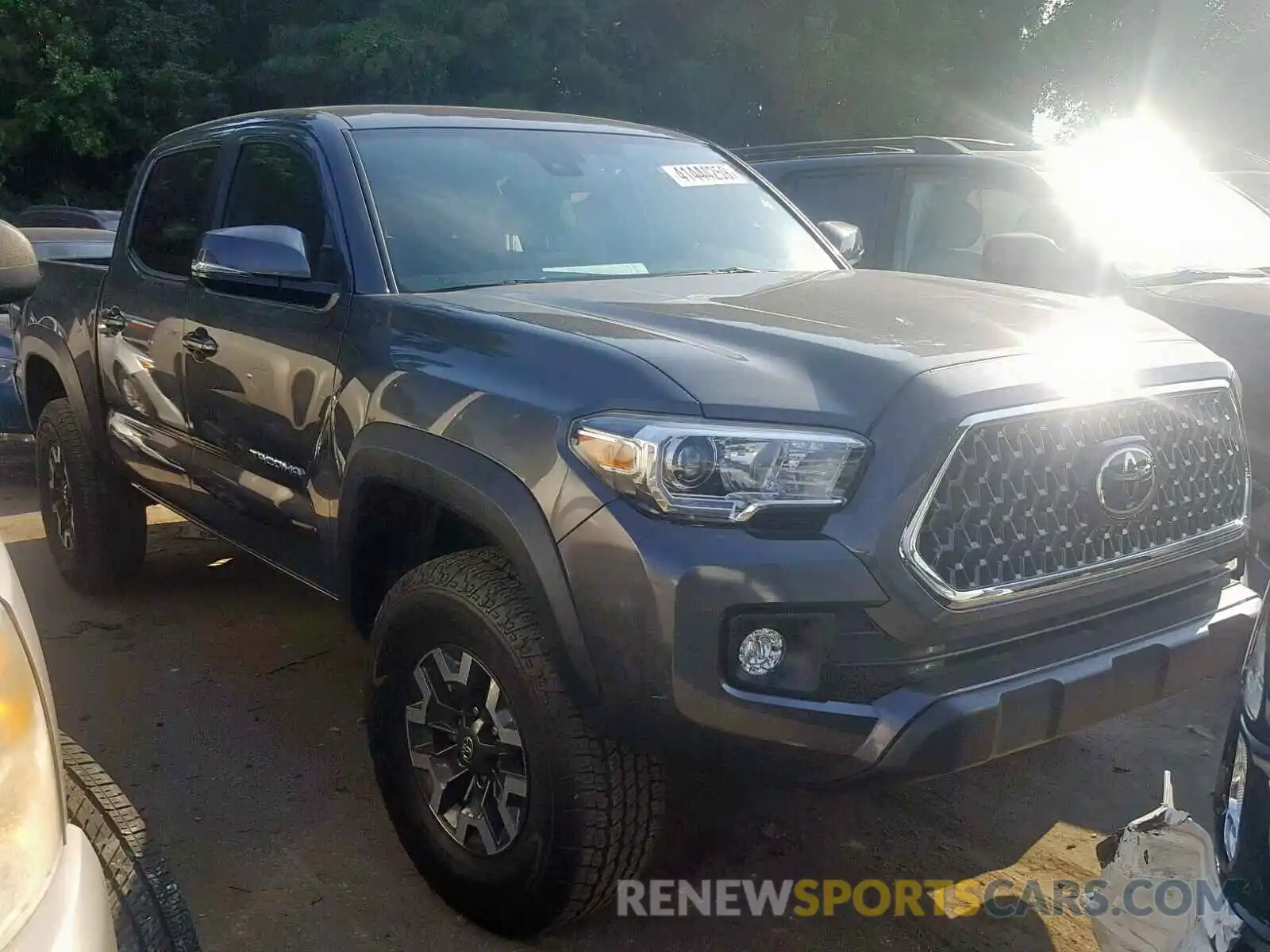 1 Photograph of a damaged car 3TMCZ5AN4KM236015 TOYOTA TACOMA DOU 2019