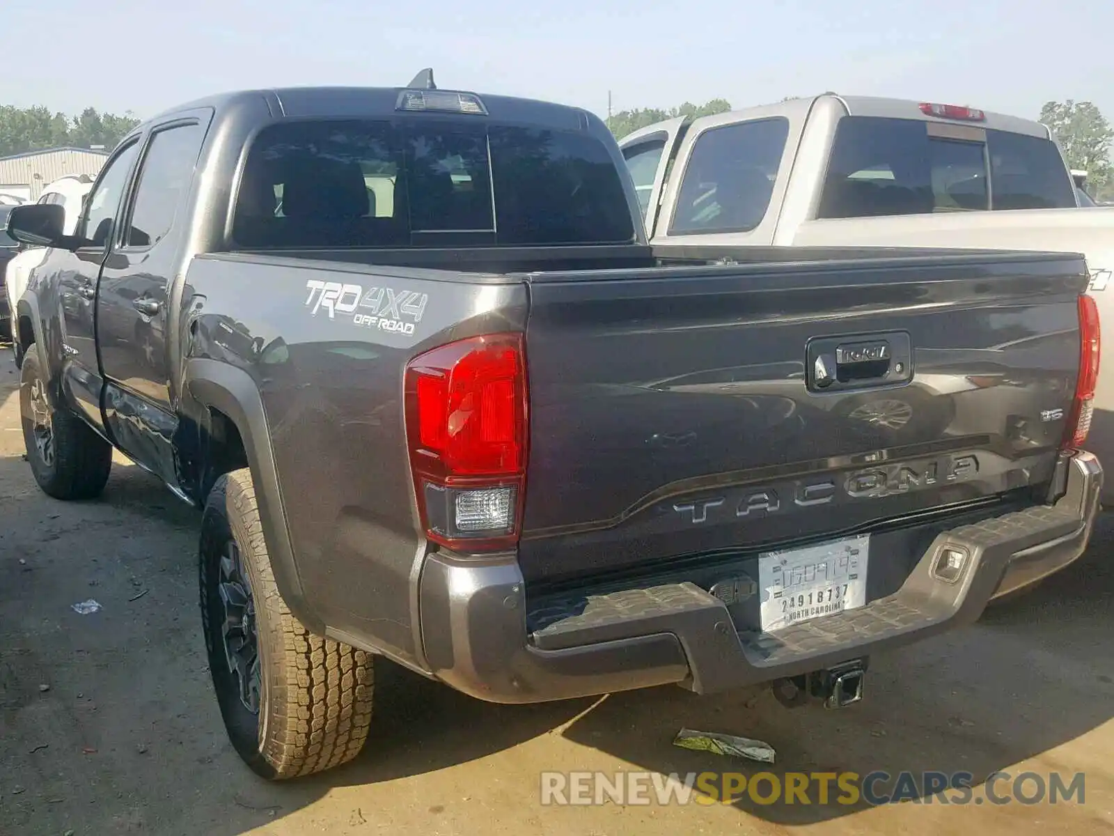 3 Photograph of a damaged car 3TMCZ5AN4KM236015 TOYOTA TACOMA DOU 2019