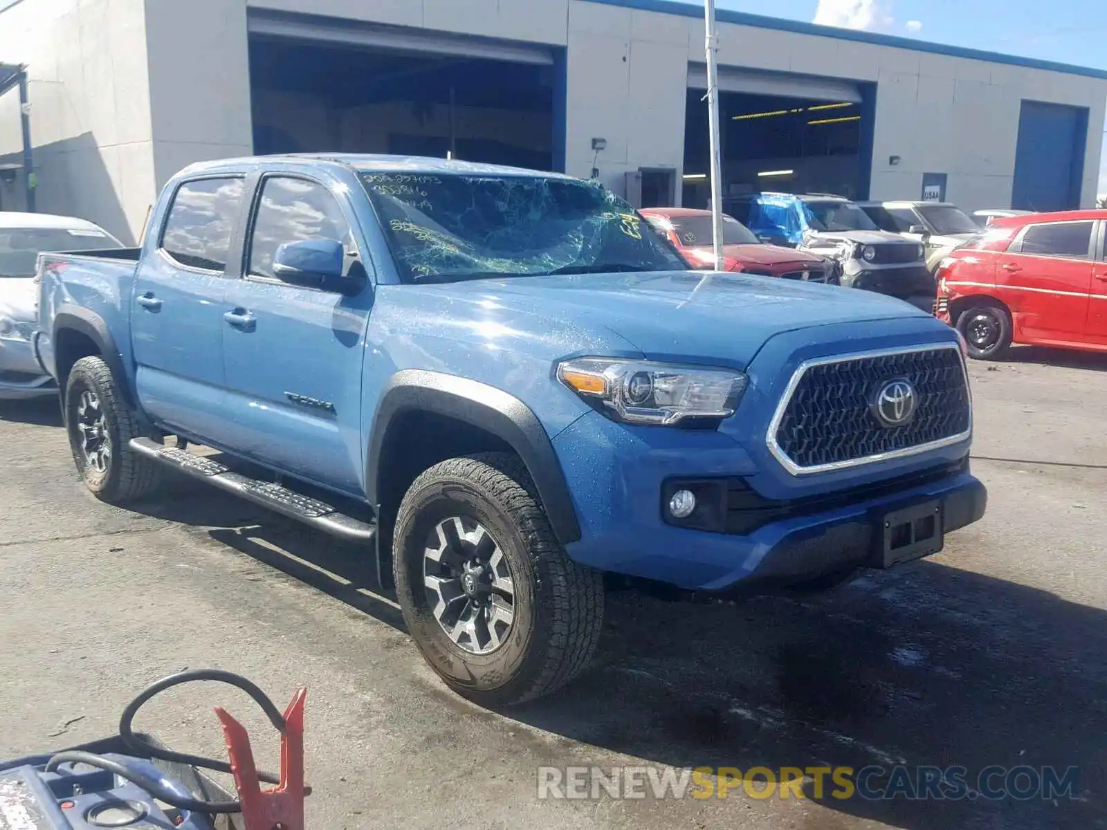 1 Photograph of a damaged car 3TMCZ5AN4KM262145 TOYOTA TACOMA DOU 2019