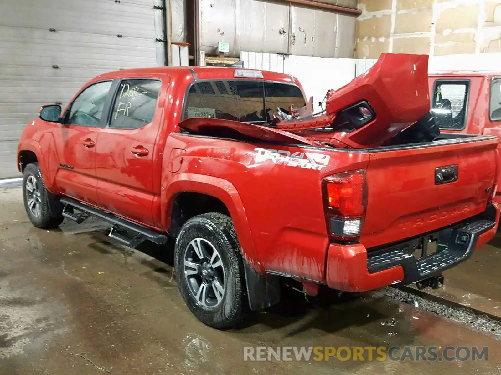 3 Photograph of a damaged car 3TMCZ5AN4KM267409 TOYOTA TACOMA DOU 2019