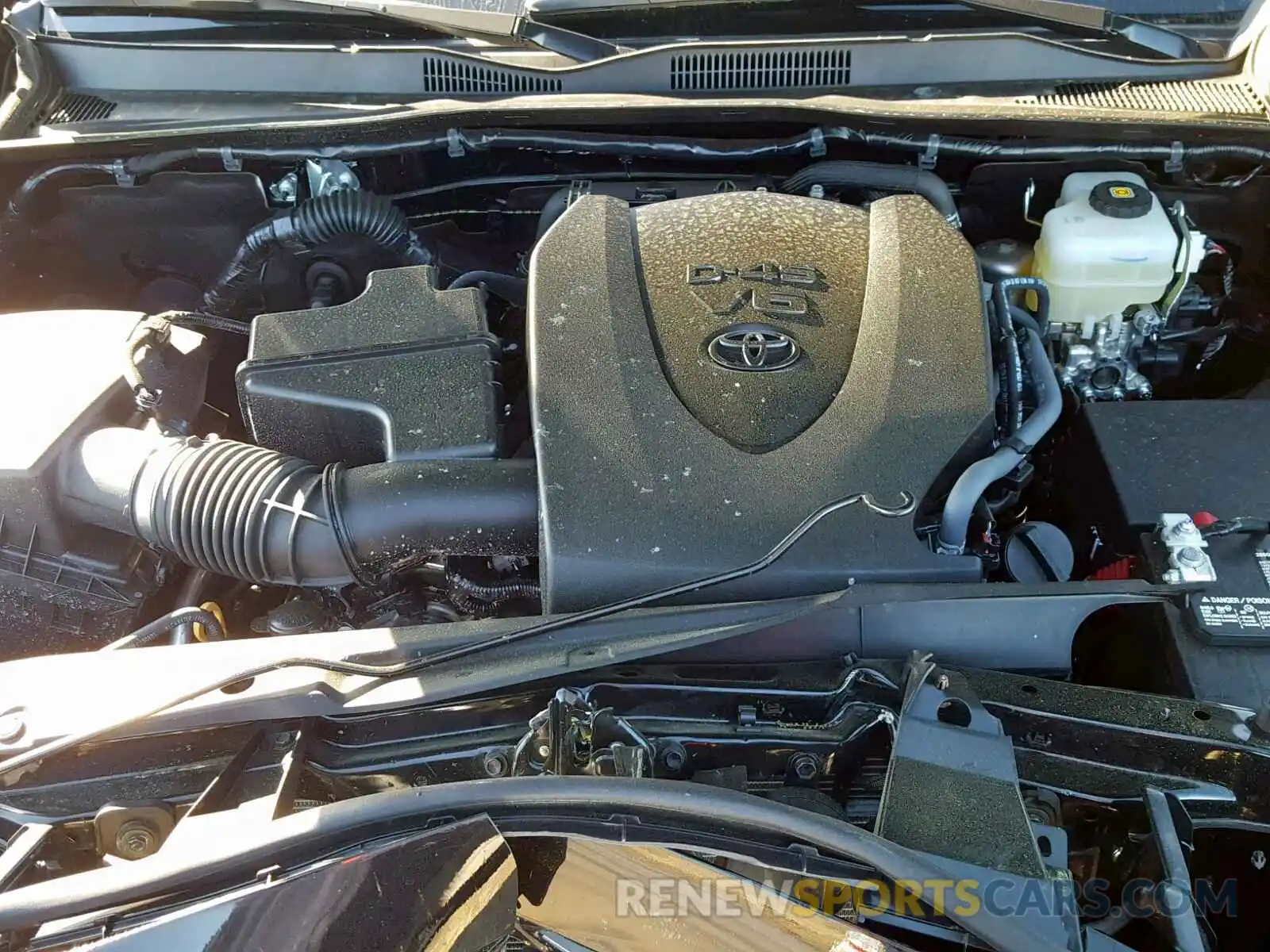 7 Photograph of a damaged car 3TMCZ5AN5KM219112 TOYOTA TACOMA DOU 2019