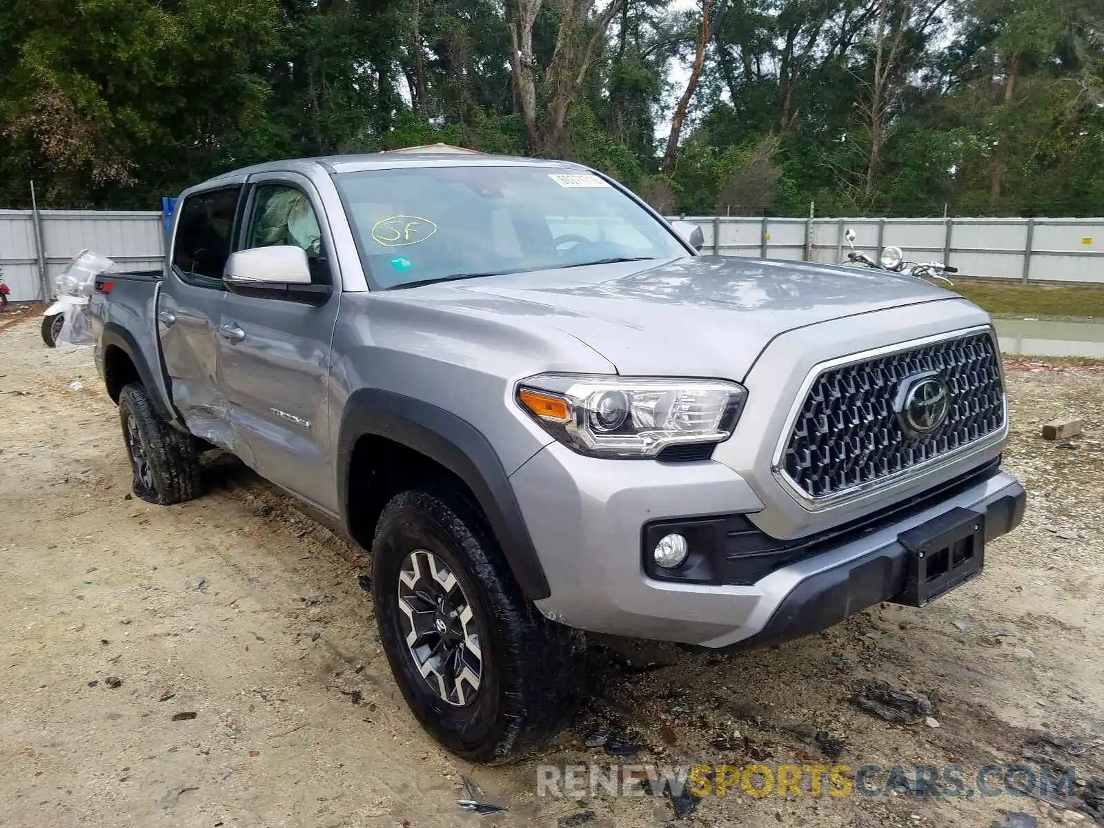 1 Photograph of a damaged car 3TMCZ5AN6KM190123 TOYOTA TACOMA DOU 2019