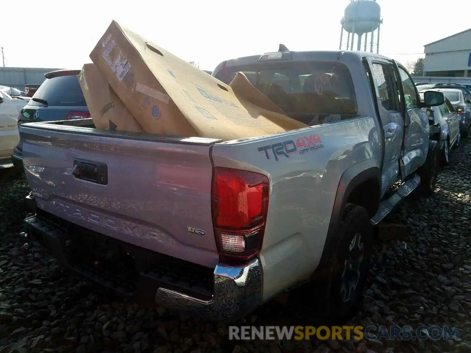 4 Photograph of a damaged car 3TMCZ5AN6KM203095 TOYOTA TACOMA DOU 2019