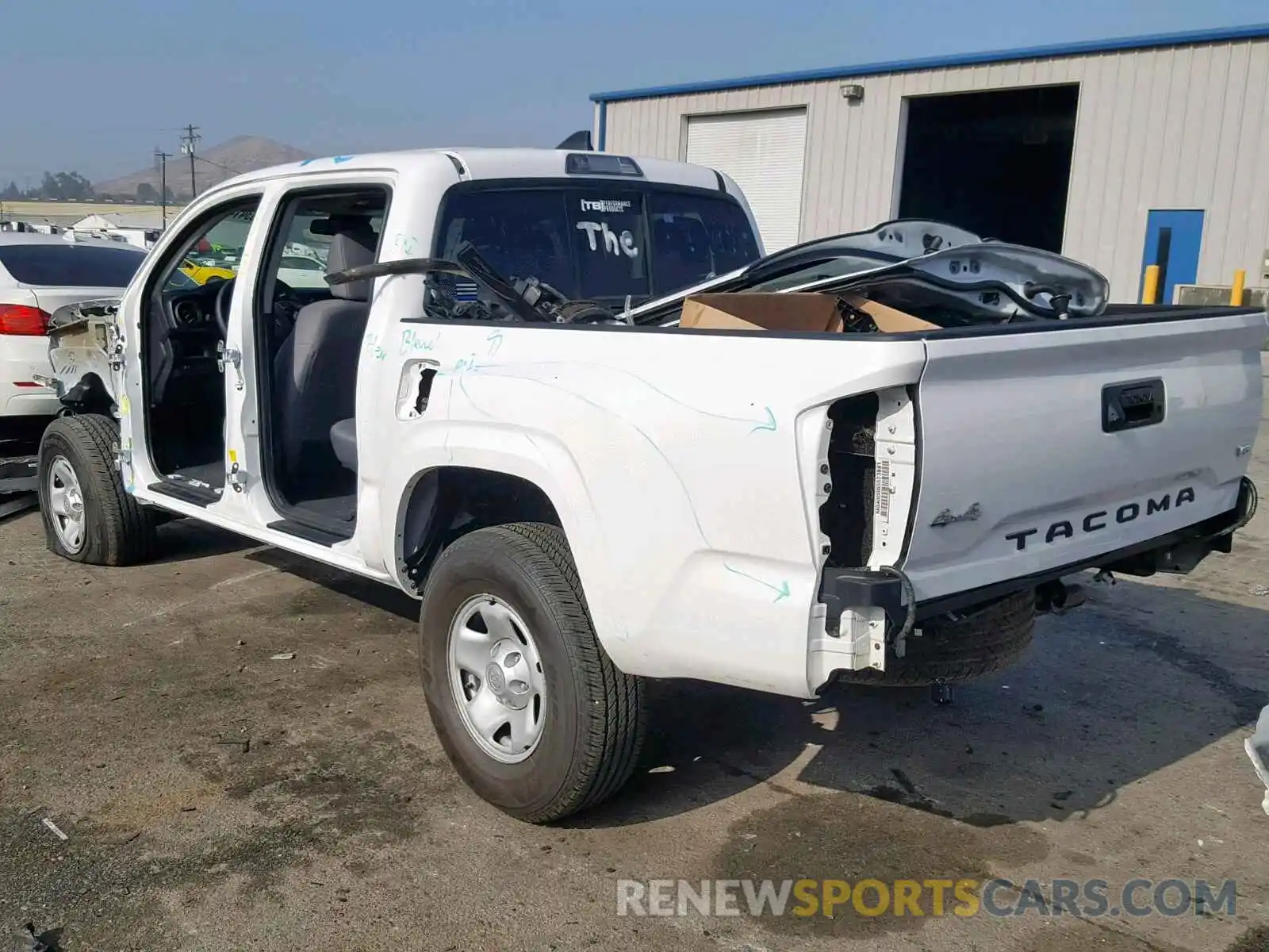 3 Photograph of a damaged car 3TMCZ5AN6KM237005 TOYOTA TACOMA DOU 2019