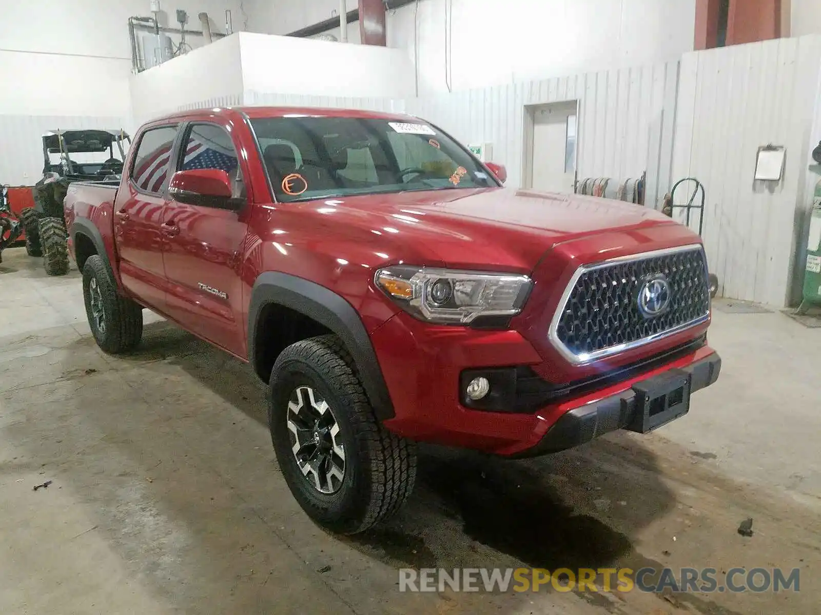 1 Photograph of a damaged car 3TMCZ5AN6KM242740 TOYOTA TACOMA DOU 2019