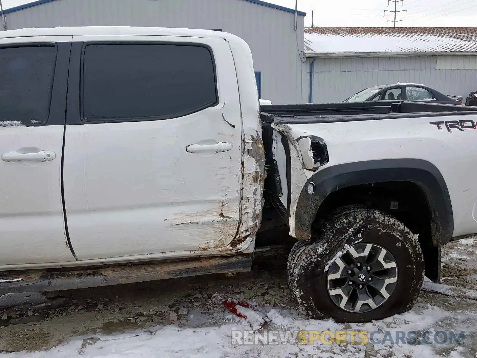 9 Фотография поврежденного автомобиля 3TMCZ5AN6KM262843 TOYOTA TACOMA DOU 2019