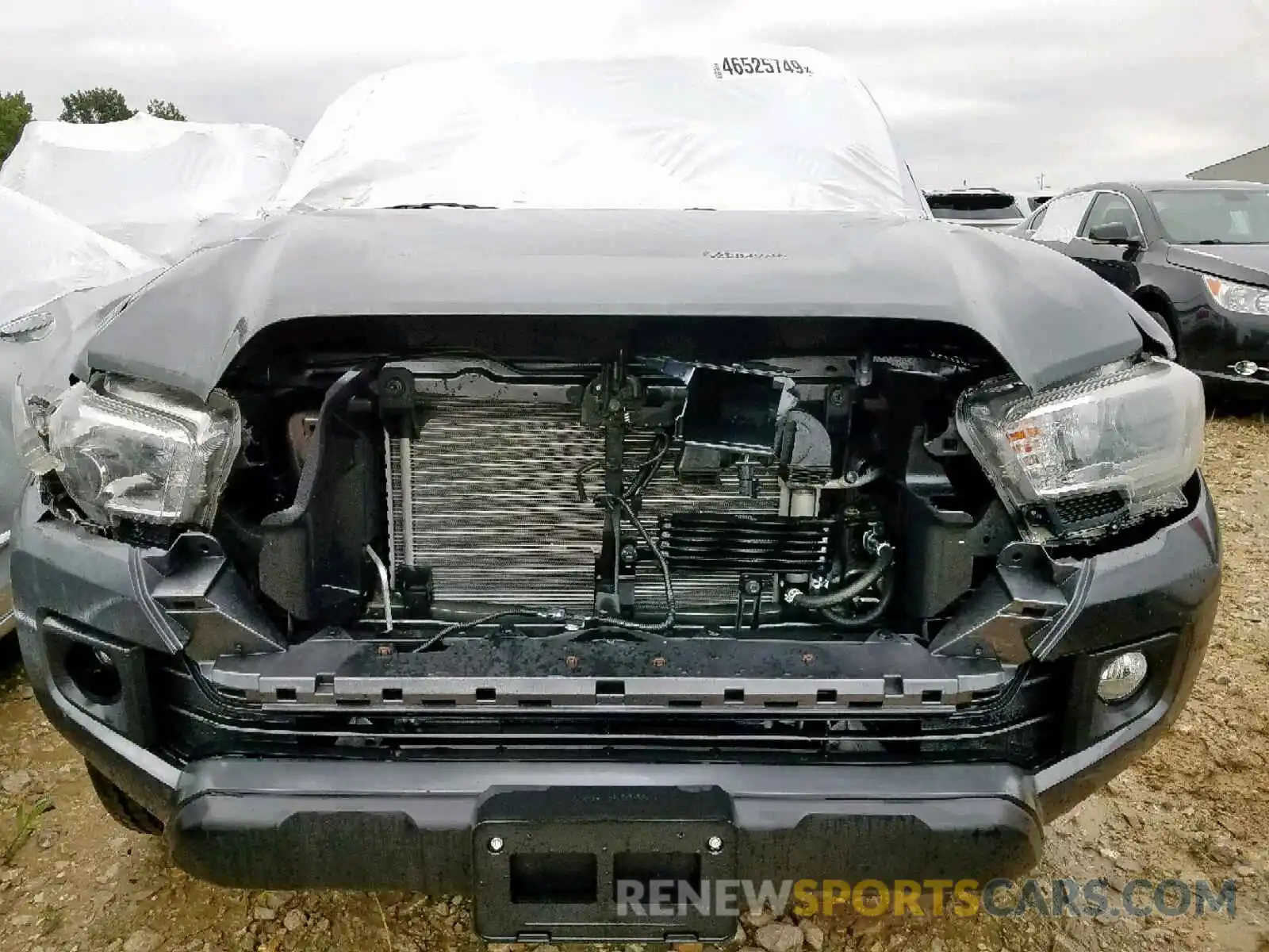 9 Photograph of a damaged car 3TMCZ5AN7KM241273 TOYOTA TACOMA DOU 2019