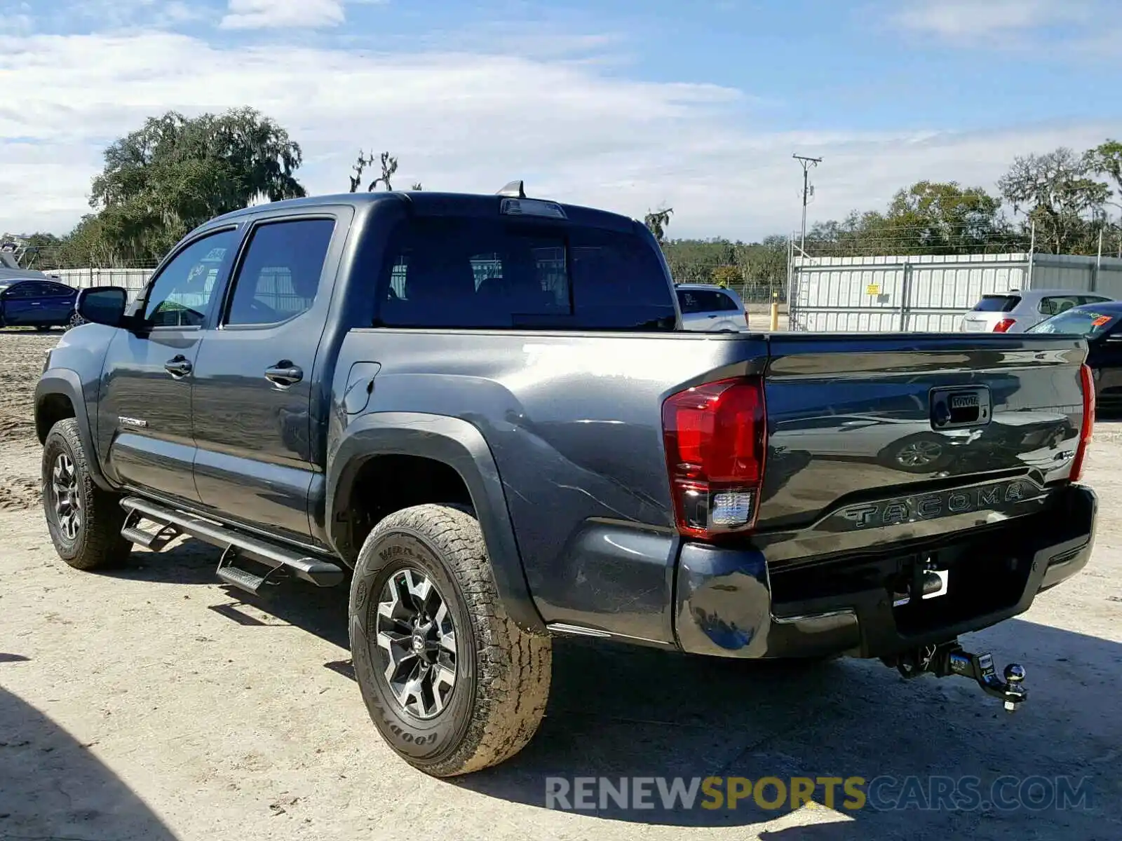 3 Photograph of a damaged car 3TMCZ5AN8KM190656 TOYOTA TACOMA DOU 2019