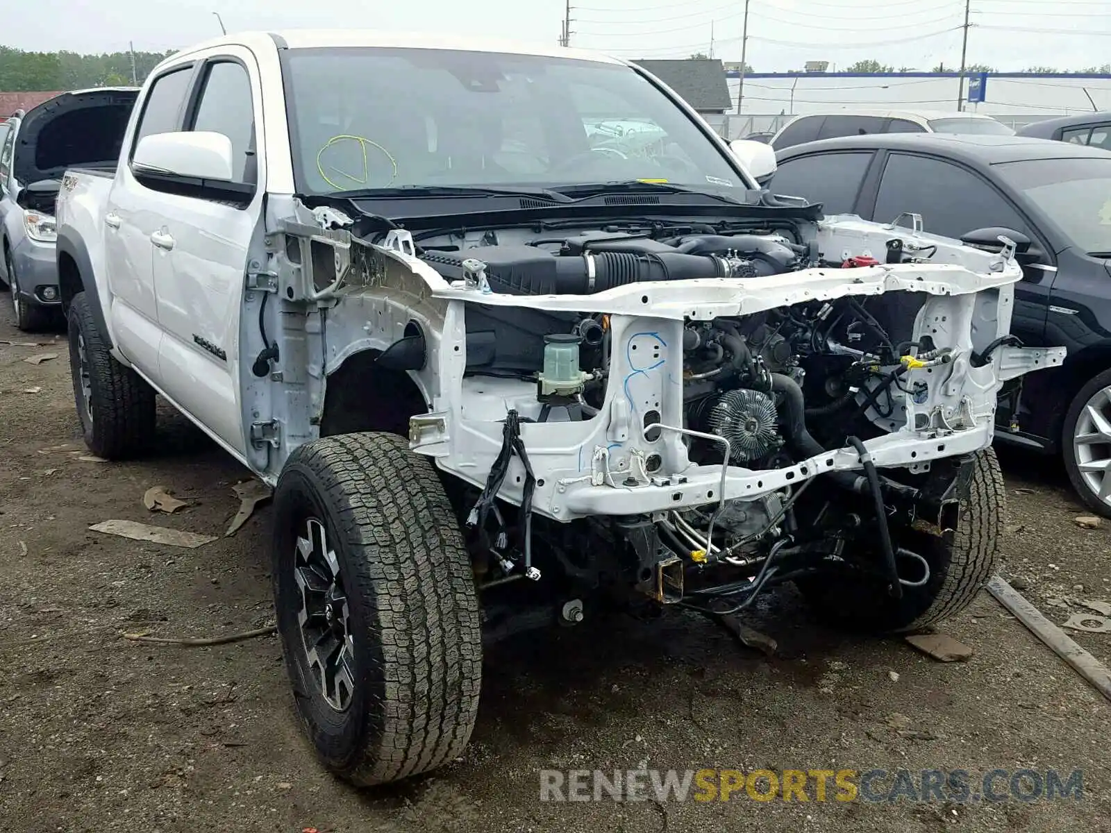 1 Photograph of a damaged car 3TMCZ5AN8KM208296 TOYOTA TACOMA DOU 2019