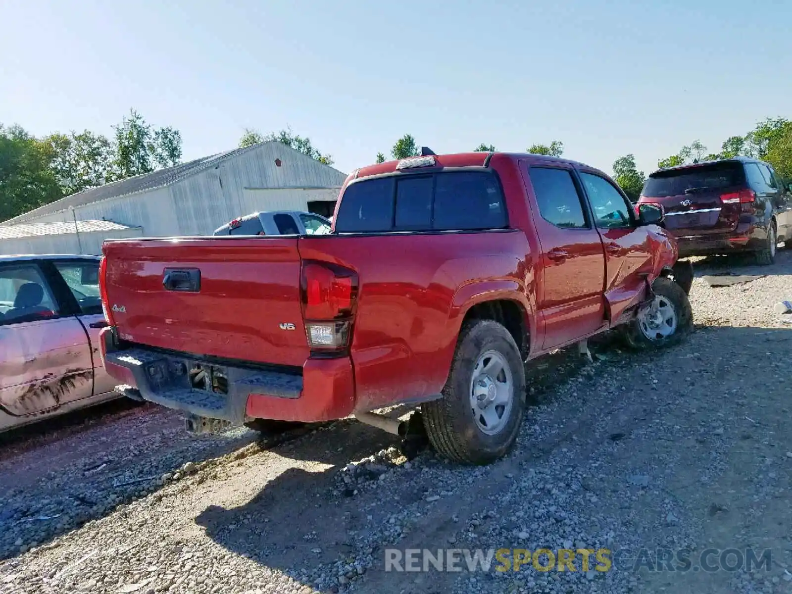 4 Photograph of a damaged car 3TMCZ5AN8KM215099 TOYOTA TACOMA DOU 2019