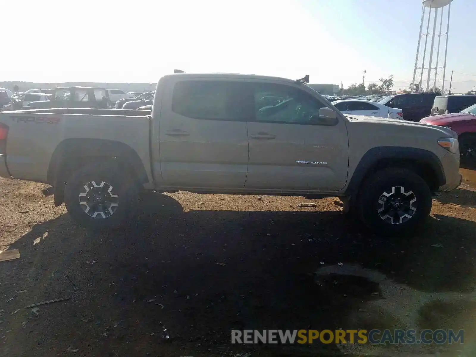 9 Photograph of a damaged car 3TMCZ5AN8KM246563 TOYOTA TACOMA DOU 2019