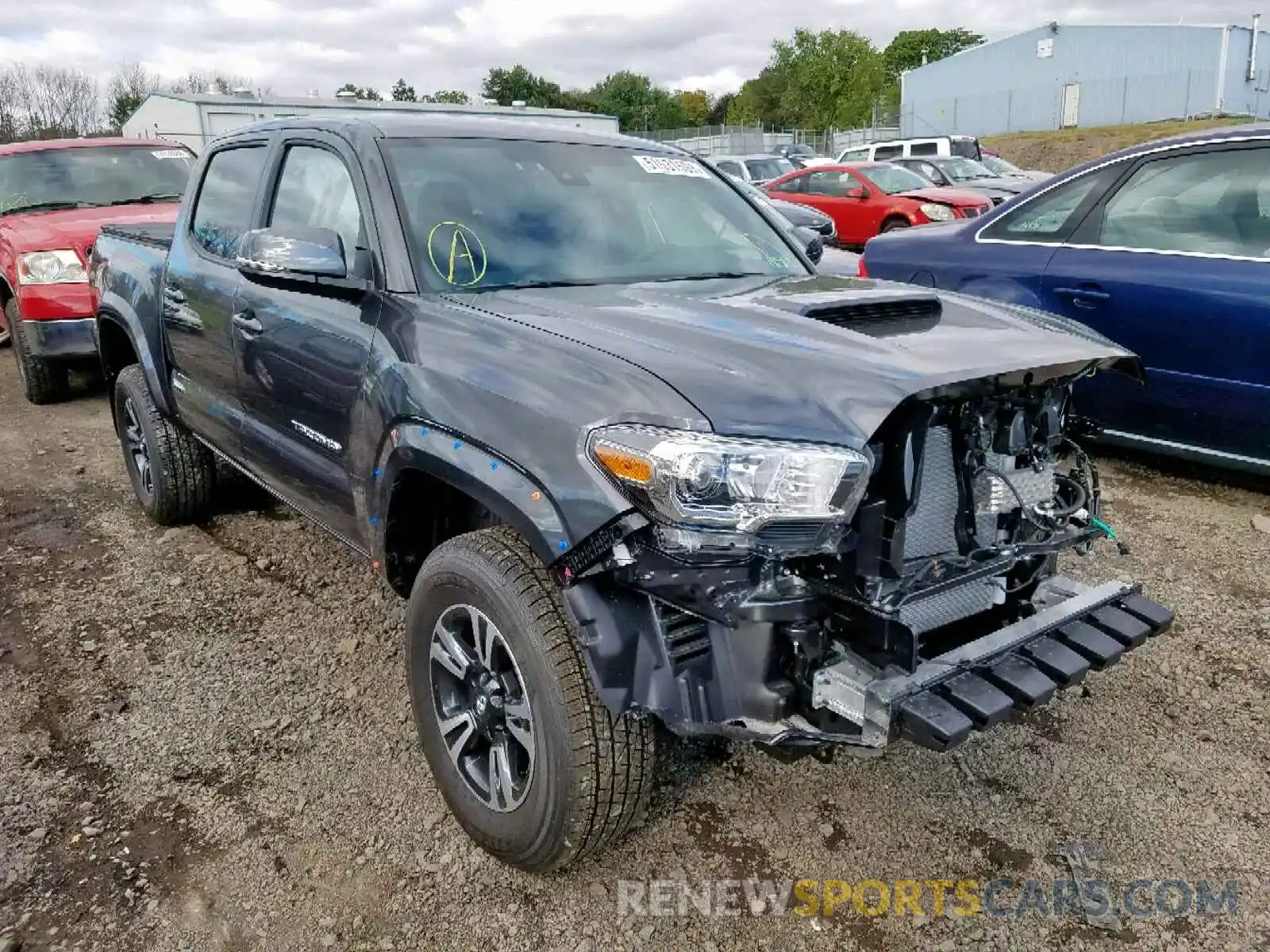 1 Photograph of a damaged car 3TMCZ5AN8KM255795 TOYOTA TACOMA DOU 2019