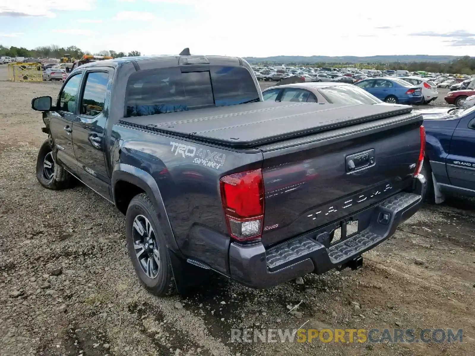 3 Photograph of a damaged car 3TMCZ5AN8KM255795 TOYOTA TACOMA DOU 2019