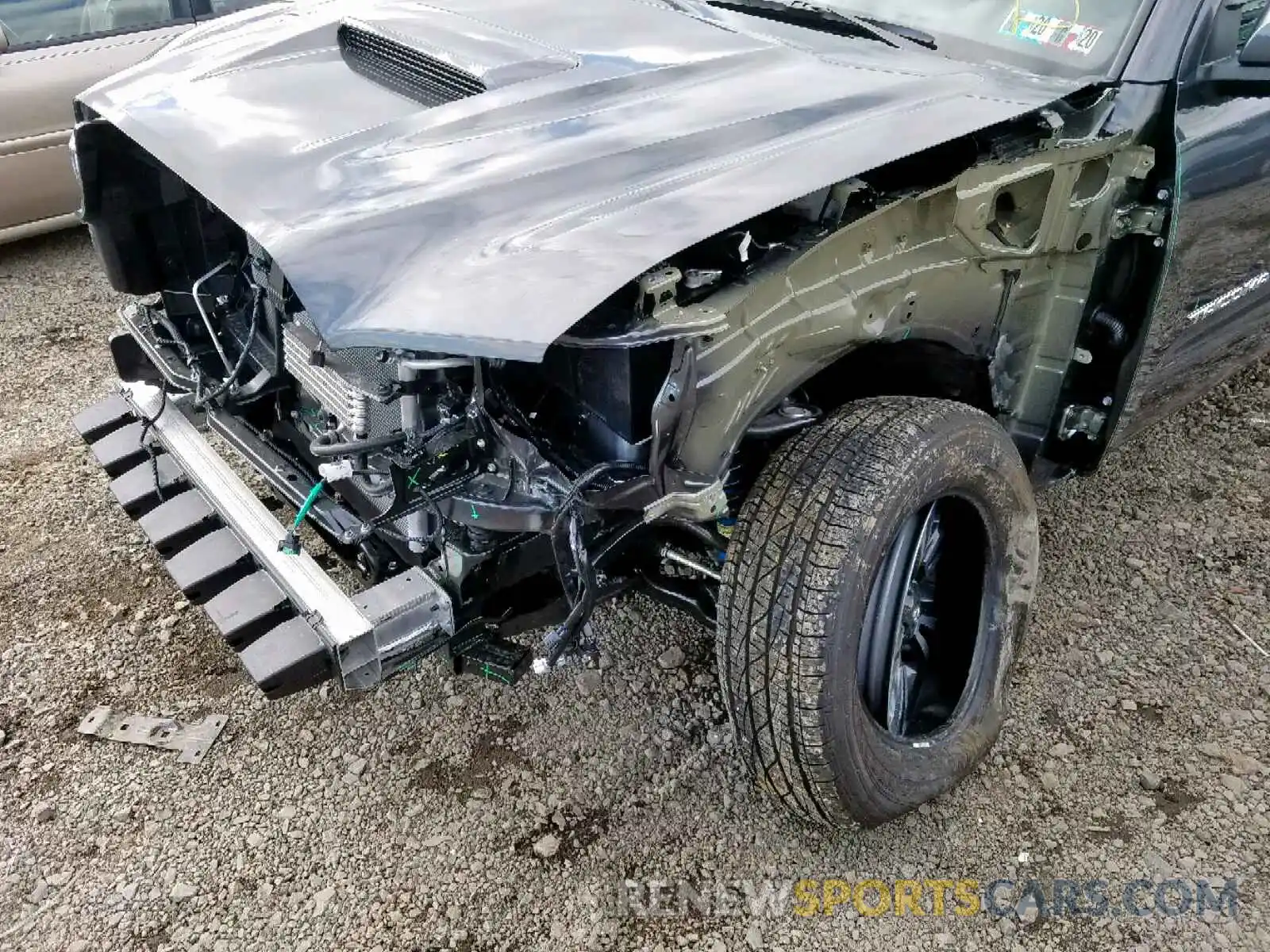 9 Photograph of a damaged car 3TMCZ5AN8KM255795 TOYOTA TACOMA DOU 2019