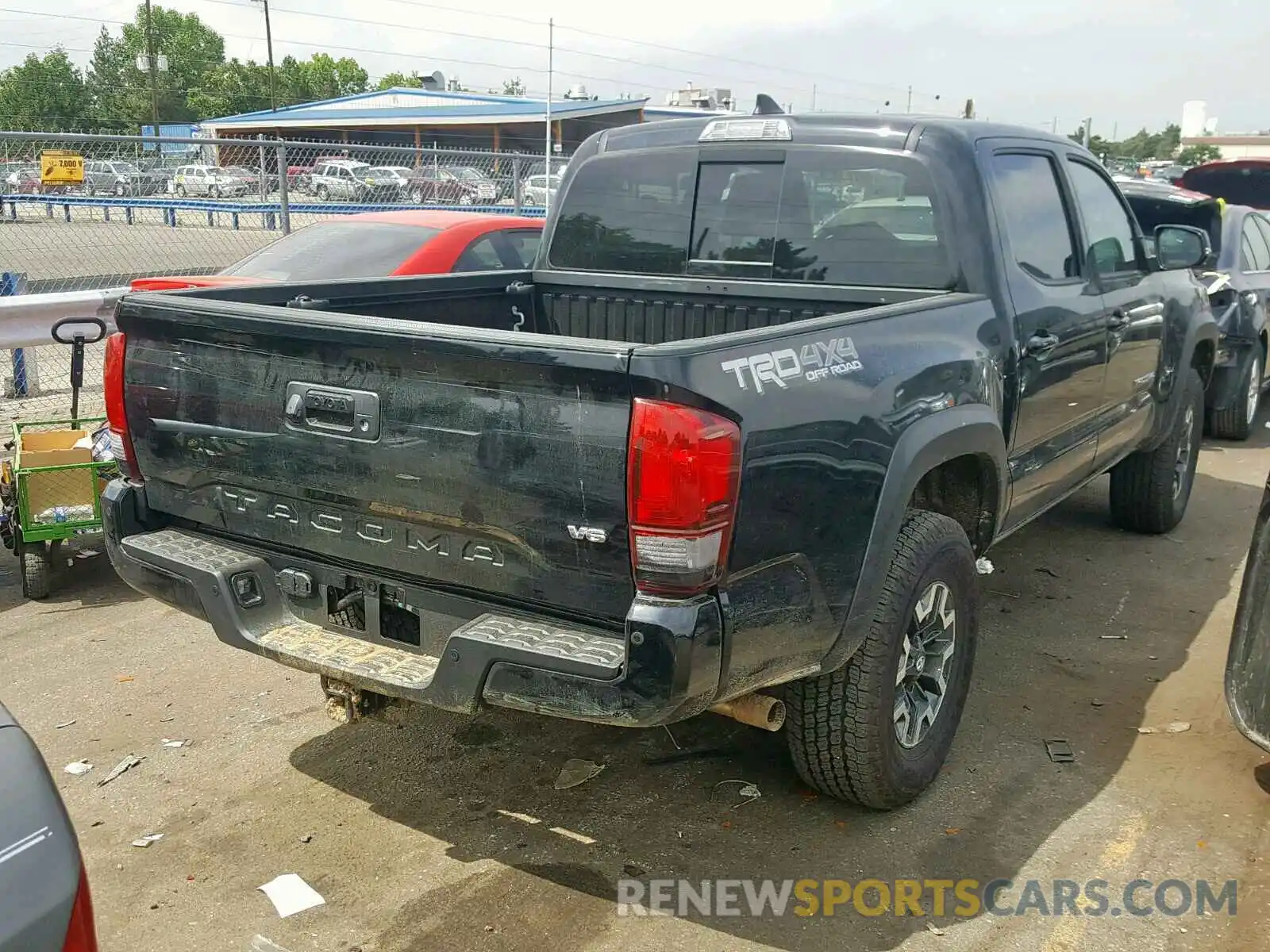 4 Photograph of a damaged car 3TMCZ5AN8KM261130 TOYOTA TACOMA DOU 2019